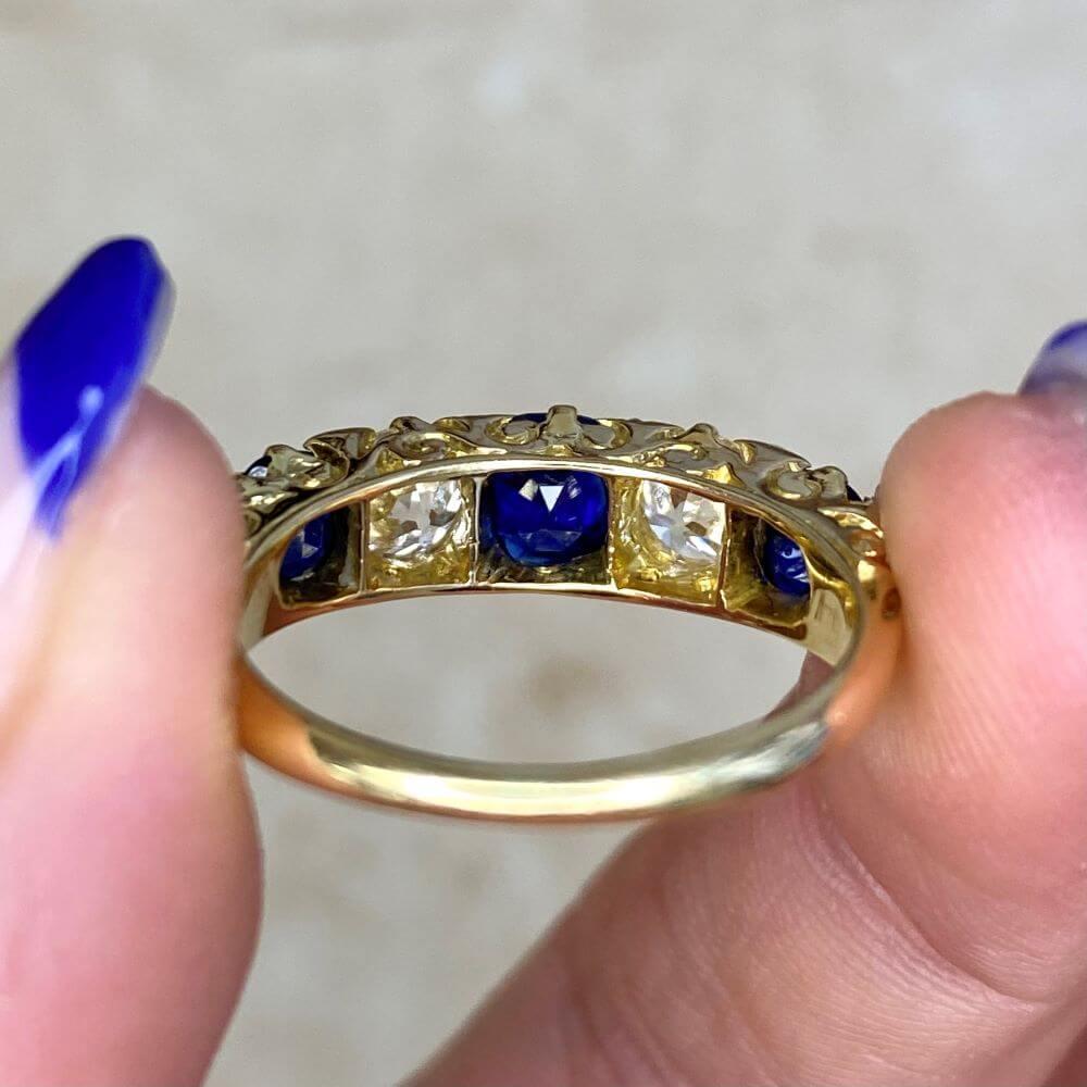 Antique 1.20ct Cushion Cut Natural Sapphire Engagement Ring,  18k Yellow Gold For Sale 6