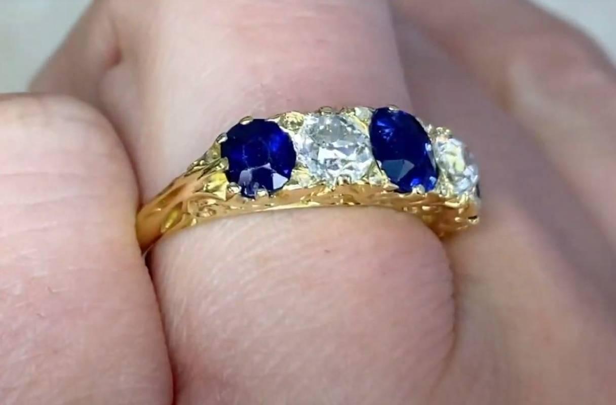 Antique 1.20ct Cushion Cut Natural Sapphire Engagement Ring,  18k Yellow Gold For Sale 1
