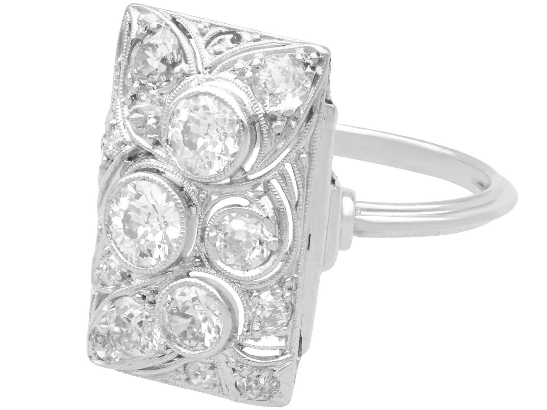 Women's or Men's Antique 1.25 Carat Diamond and Platinum Dress Ring Circa 1935 For Sale