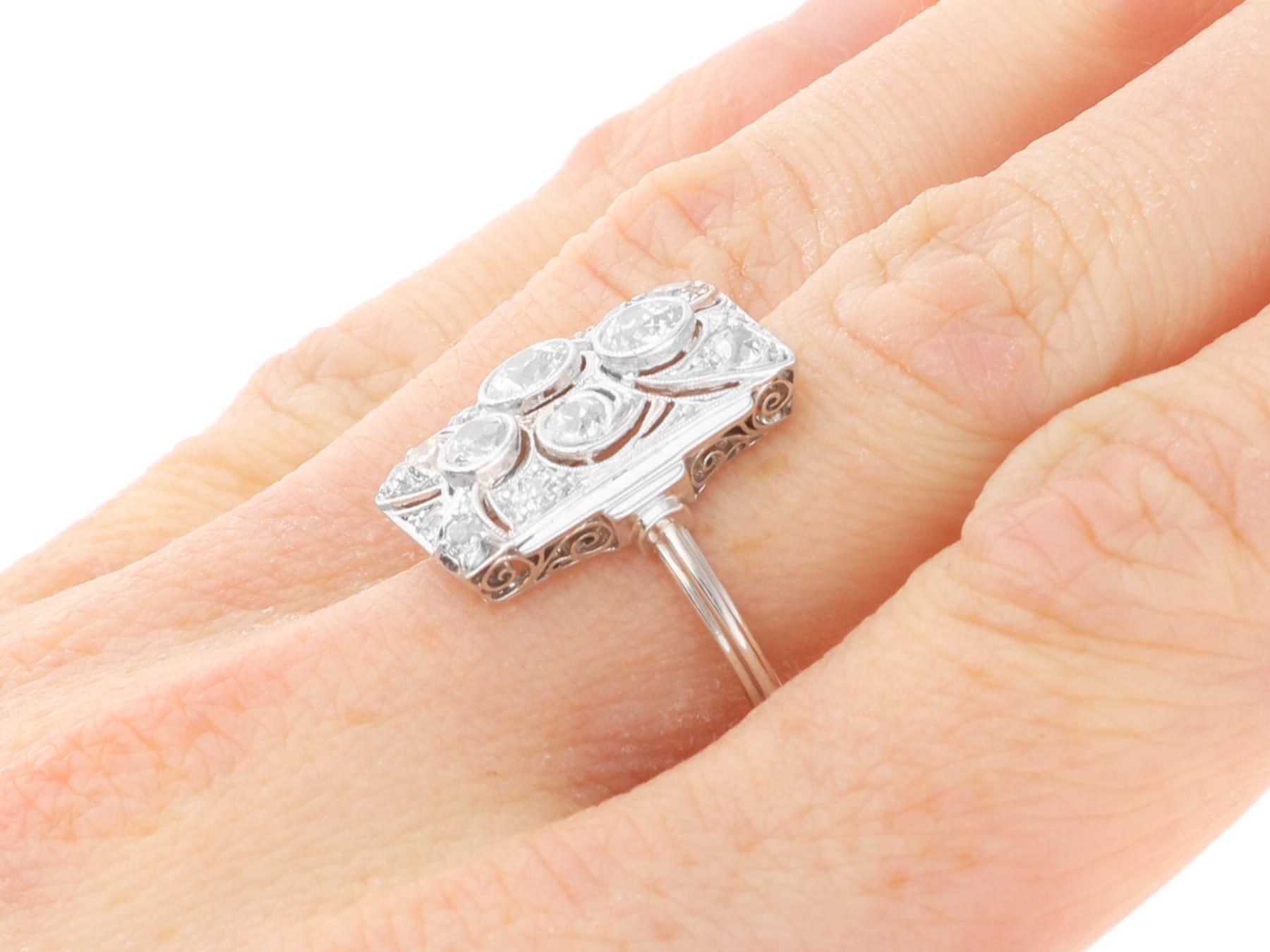 Antique 1.25 Carat Diamond and Platinum Dress Ring Circa 1935 For Sale 4