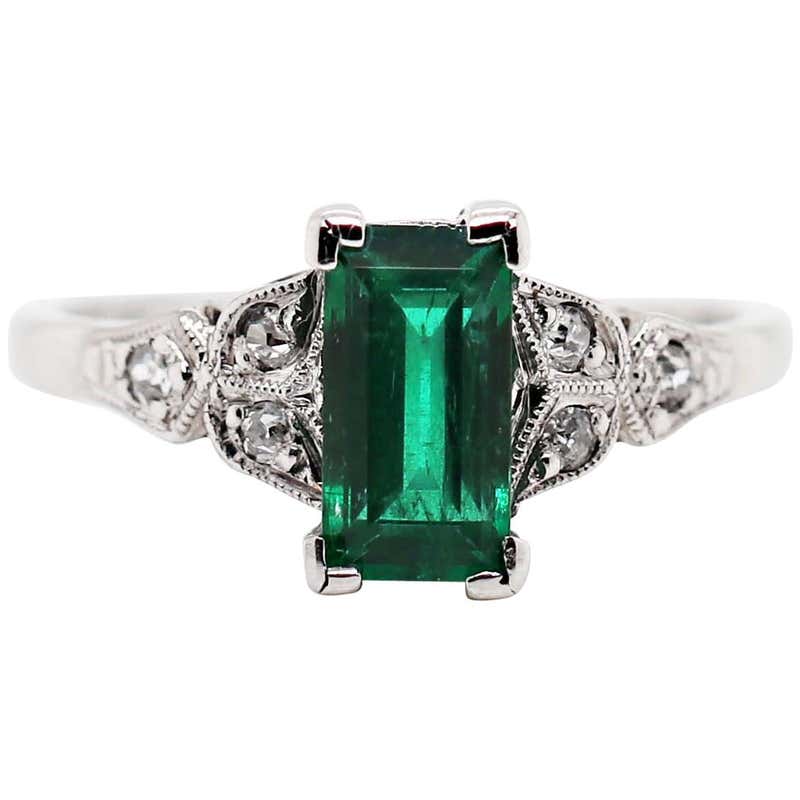 Antique Emerald Engagement Rings - 904 For Sale at 1stdibs - Page 4
