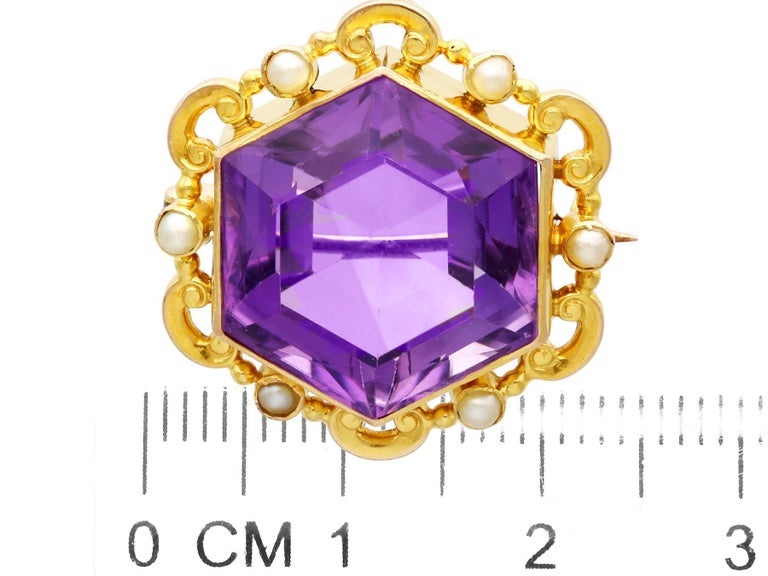 Antique 12.50 Carat Amethyst and Seed Pearl Yellow Gold Brooch, Circa 1890 For Sale 1