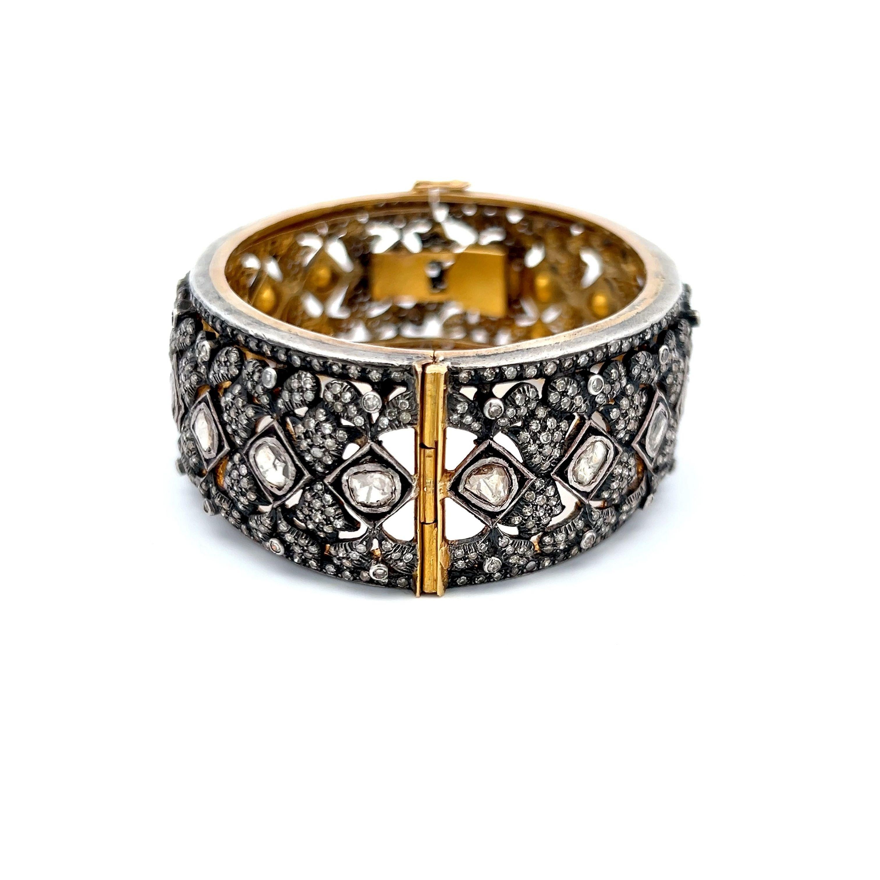 Bracciale antico con diamanti rotondi e rosa da 12,60 carati in oro e argento bicolore in vendita 4