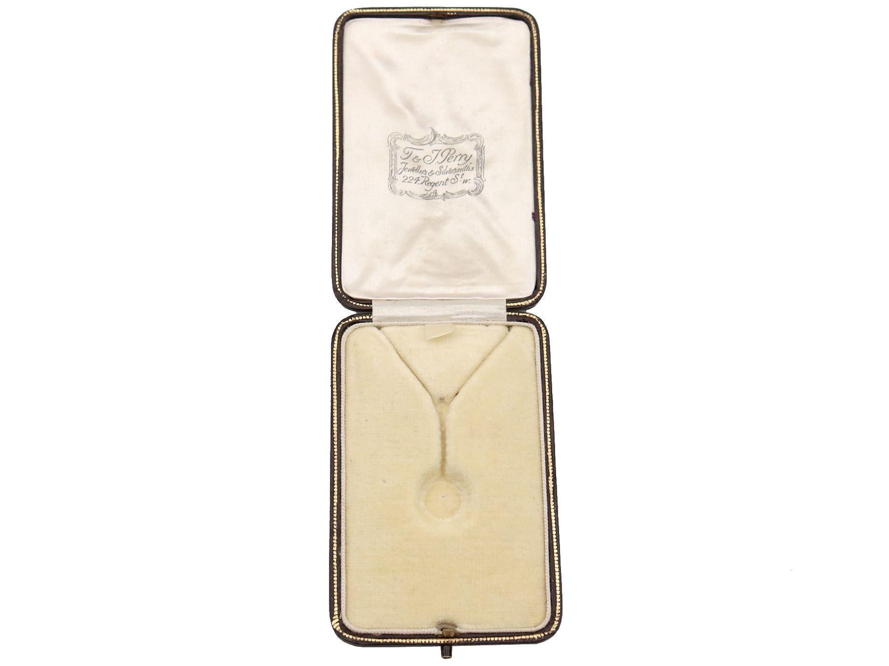 Collier ancien en zircon de 12,69 carats et diamants de 1,04 carat en vente 1