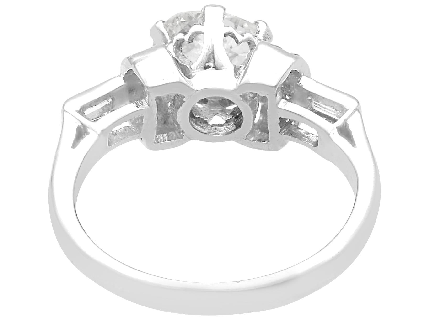 Antique 1.26Ct Diamond and Platinum Solitaire Engagement Ring Circa 1930 en vente 1