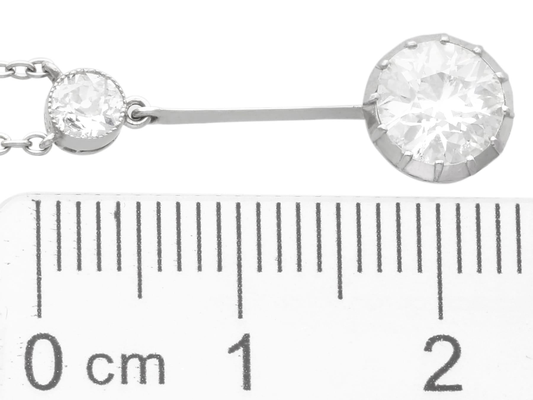 Pendentif ancien en platine et diamant de 1,28 carat Circa 1920 en vente 3