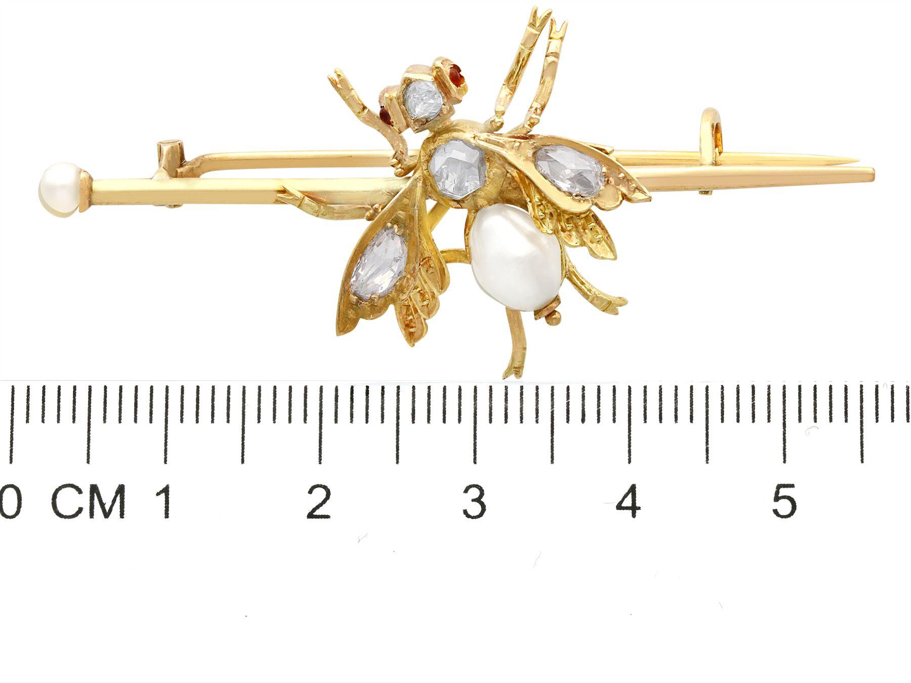 Broche cornet ancienne en or jaune, perle, grenat et diamant de 1,28 carat en vente 3