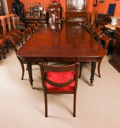 Ancienne table de salle à manger à rallonge de style impérial de 12 pieds 19ème et 12 chaises 20ème siècle