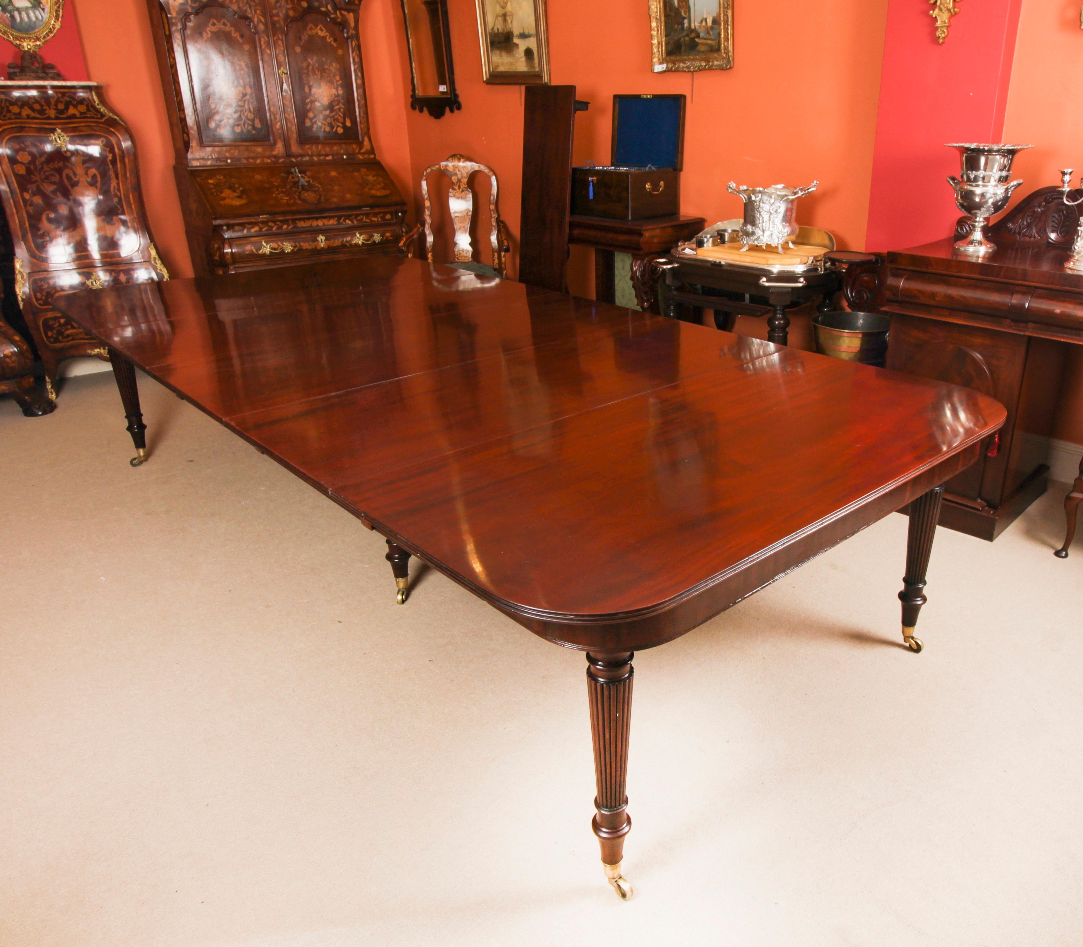 Antique 12ft Imperial Style Extending Dining Table 19th & 12 Chairs 20th Century In Good Condition In London, GB