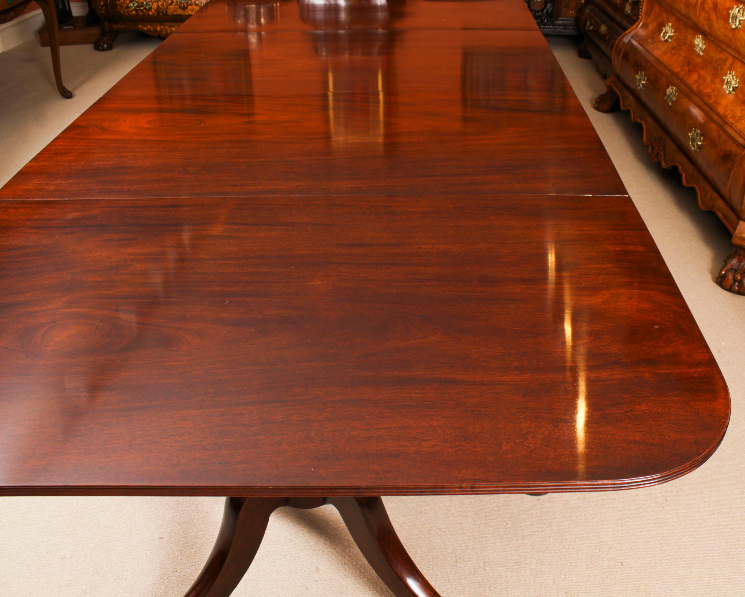 Antique 12ft Regency Mahogany Triple Pillar Dining Table c1830 19th Century 4