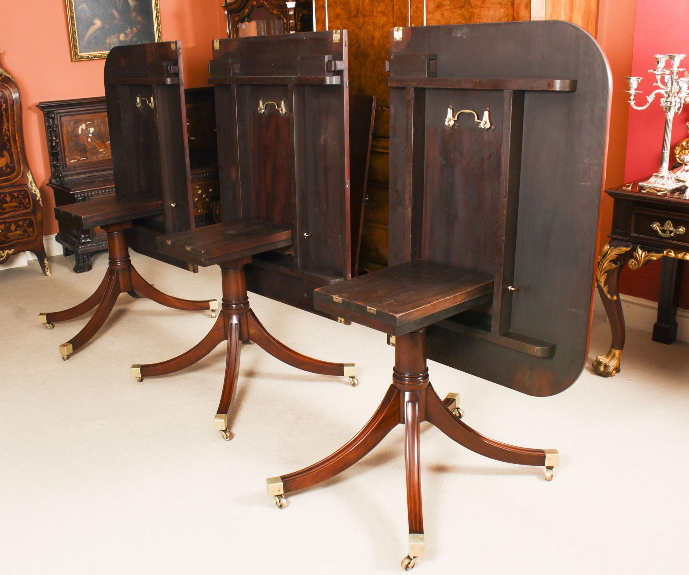 Antique Regency Triple Pillar Dining Table & 12 Chairs 19th C 6