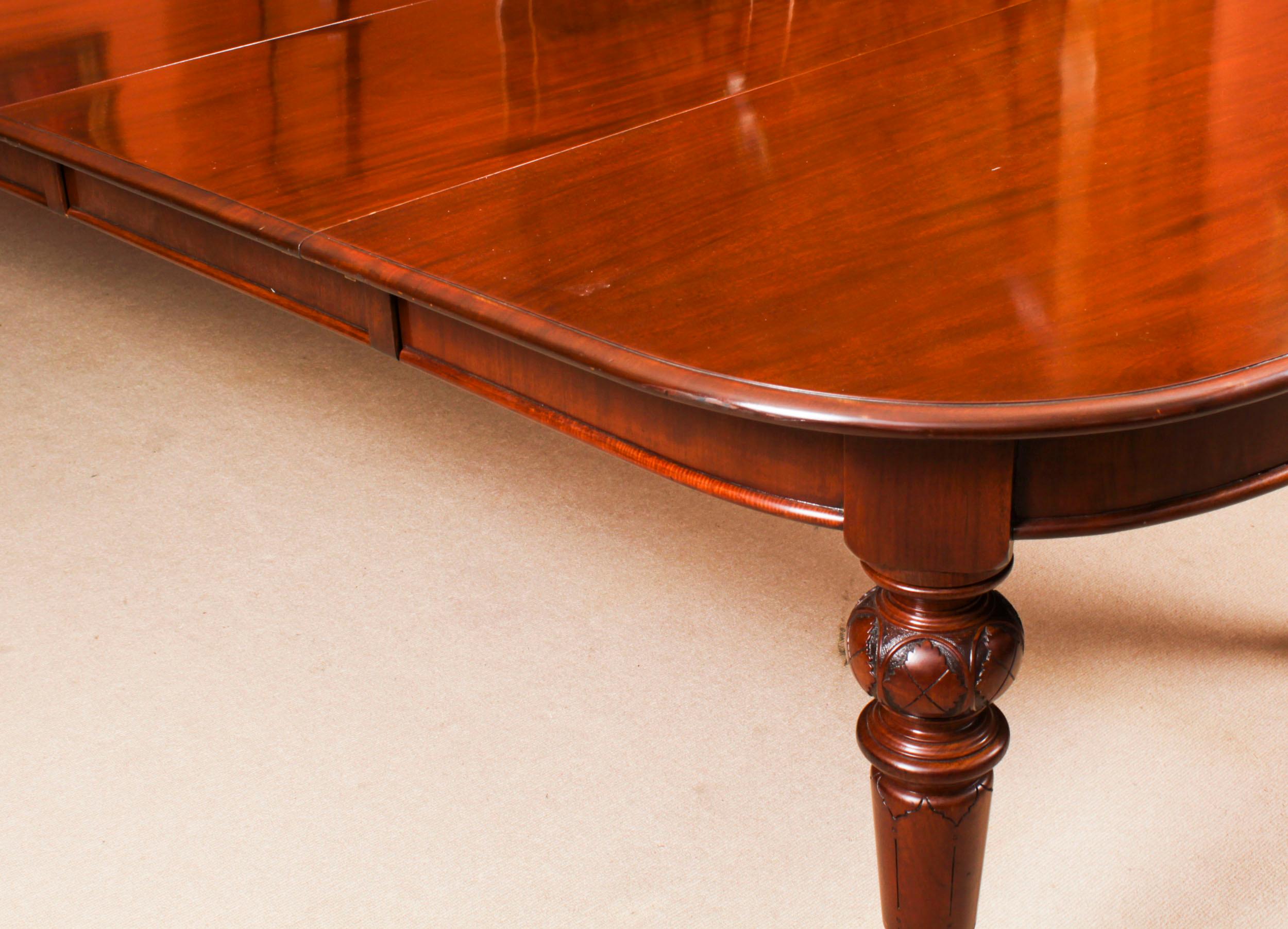 Antique 12ft Victorian Flame Mahogany Extending Dining Table 19th Century 11