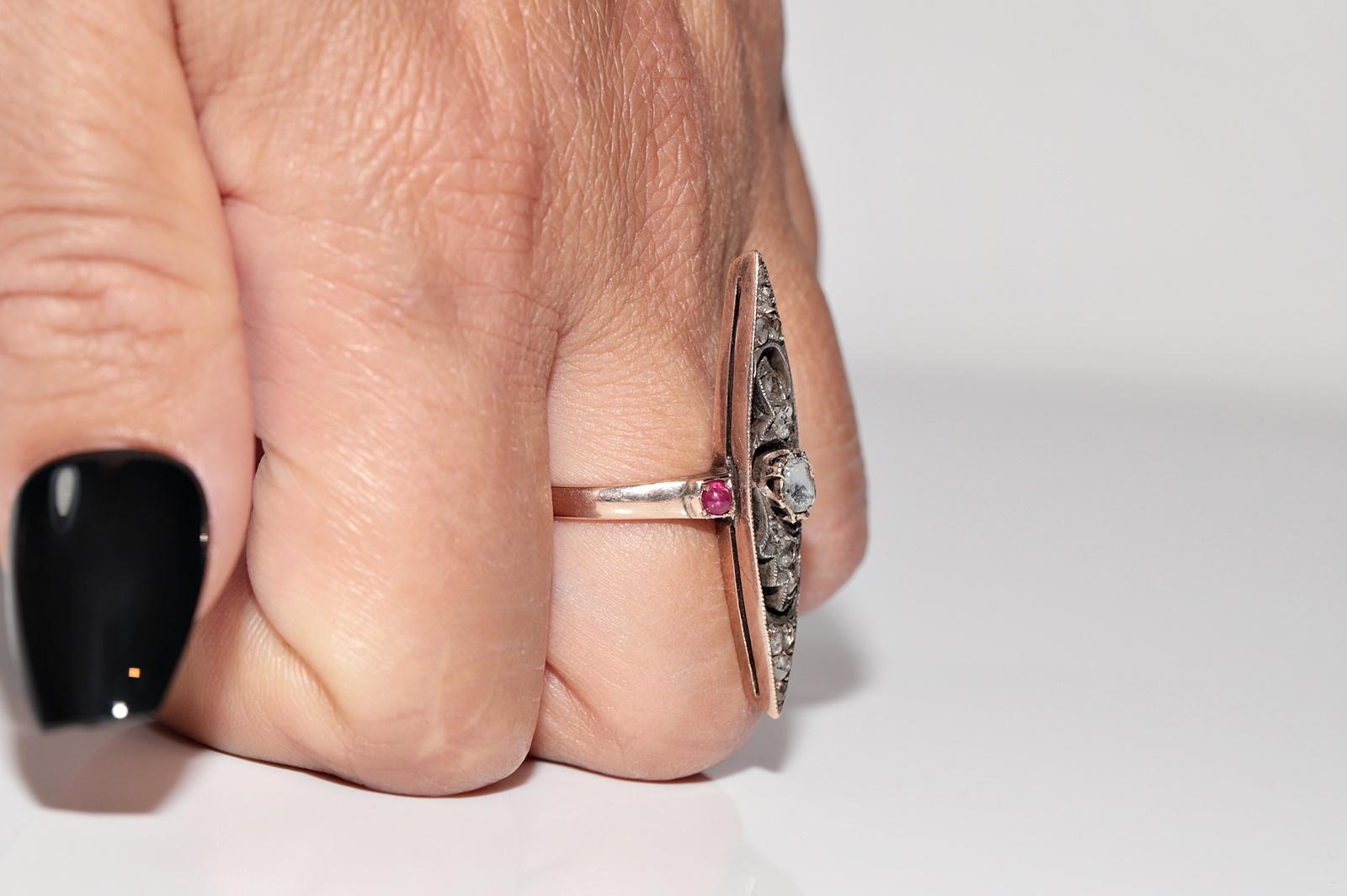 Antike 12k Gold Top Silber natürlichen Rosenschliff Diamant und Rubin Navette Ring Damen im Angebot