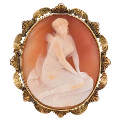 Antique 12k Yellow Gold Psyche Cameo Brooch