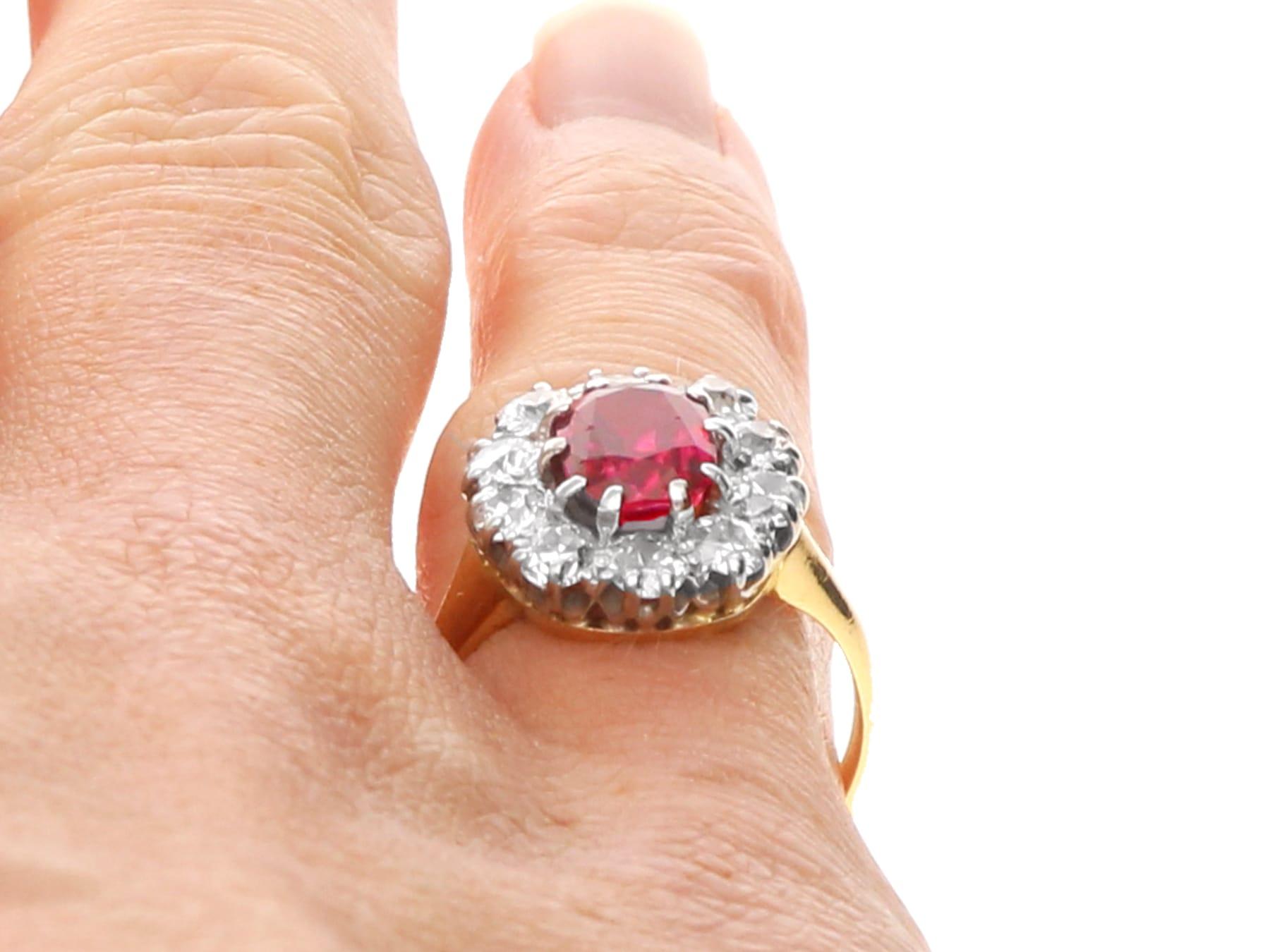 Bague ancienne 1,30 carat rubis 1 carat diamant or jaune 18k Circa 1935 en vente 5