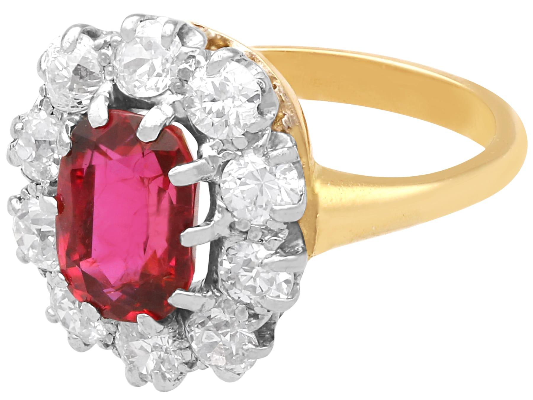 Bague ancienne 1,30 carat rubis 1 carat diamant or jaune 18k Circa 1935 Excellent état - En vente à Jesmond, Newcastle Upon Tyne
