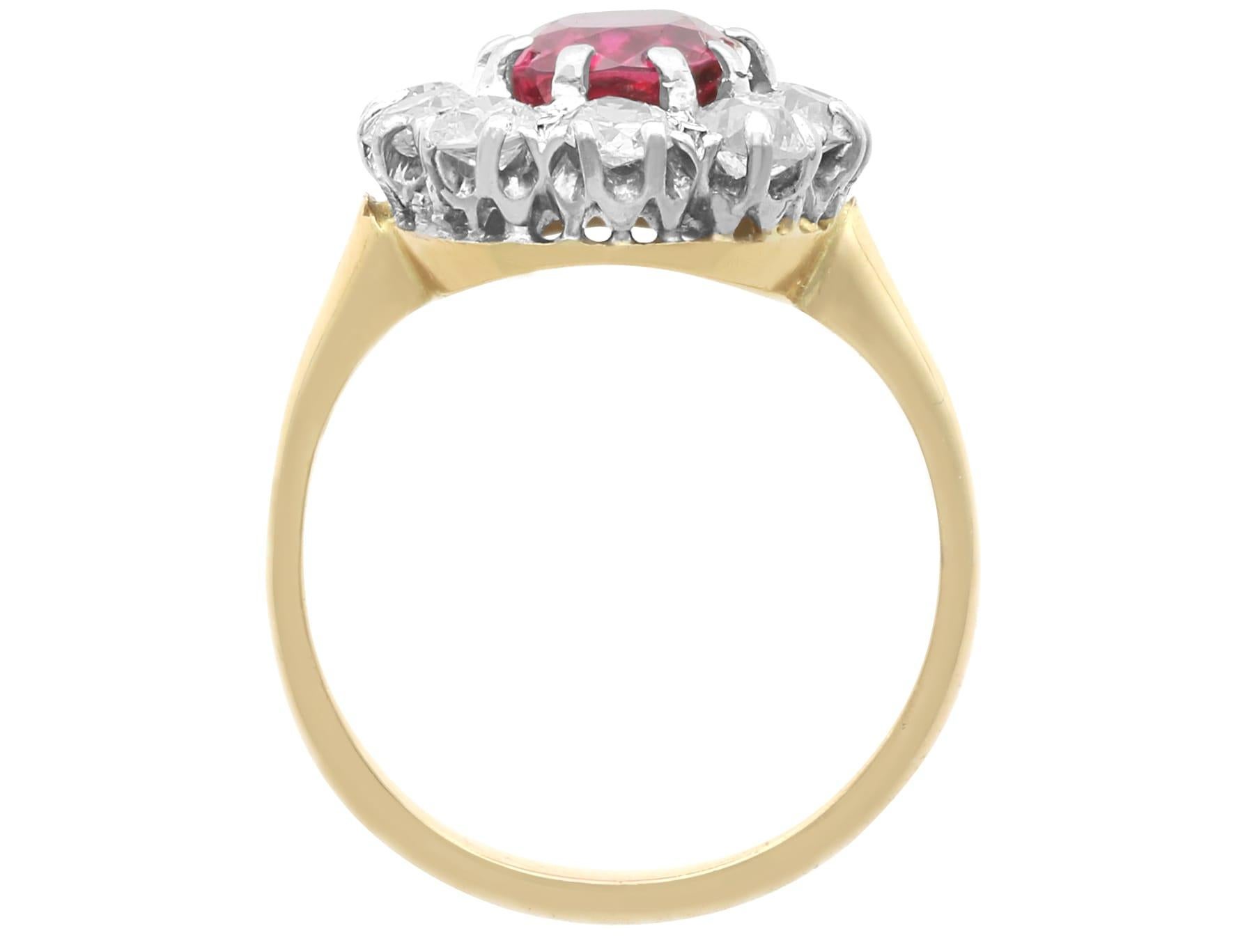Bague ancienne 1,30 carat rubis 1 carat diamant or jaune 18k Circa 1935 en vente 1