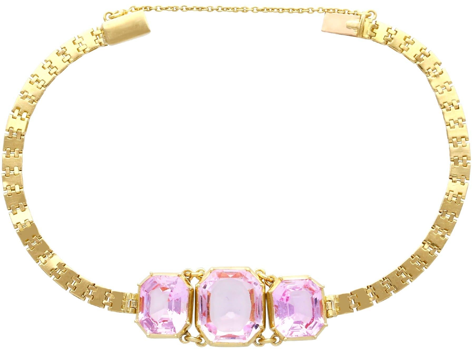 Antique 13.20Ct Pink Topaz and 18k Yellow Gold Bracelet Circa 1840 For Sale 1
