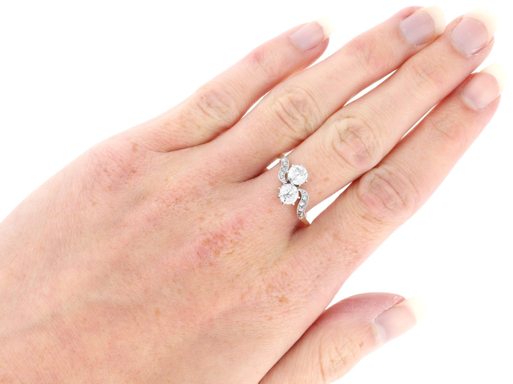 Antique 1.32Ct Diamond and 15k Yellow Gold Twist Ring Circa 1900 For Sale 3