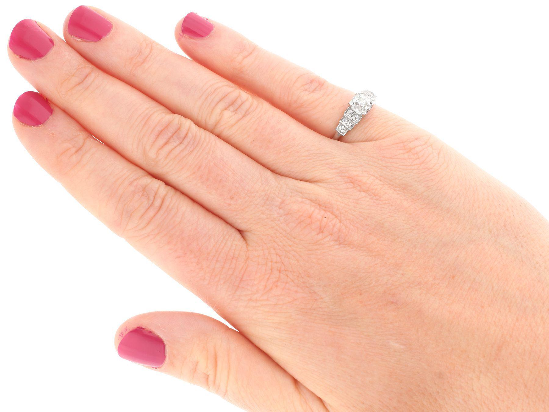 Antique 1.33 Carat Diamond and Platinum Engagement Ring For Sale 1