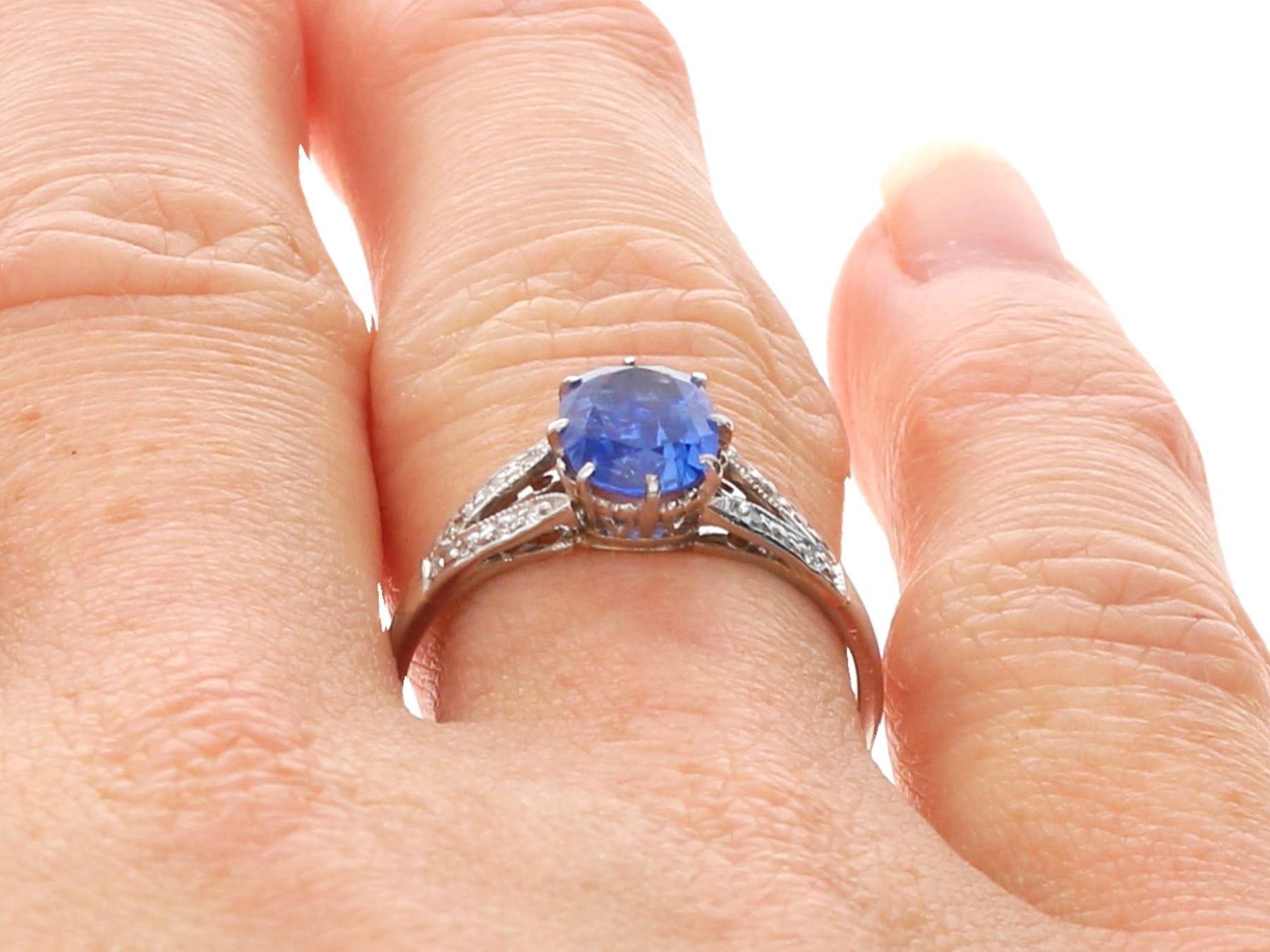 Antique 1.35 Carat Sapphire and 0.12 Carat Diamond Platinum Ring Circa 1915 in vendita 9