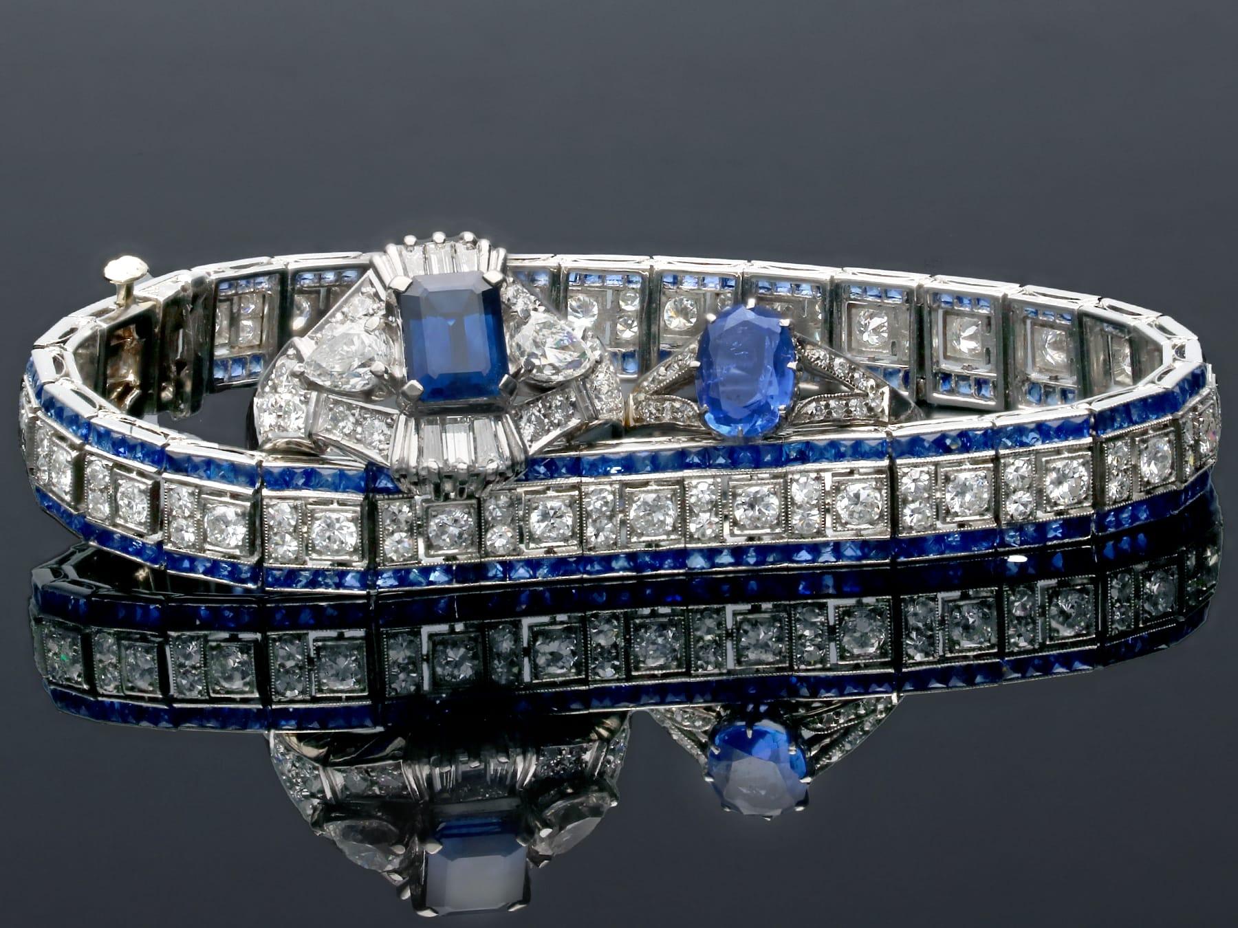 Antique 1.35 Carat Sapphire and 0.12 Carat Diamond Platinum Ring Circa 1915 in vendita 2