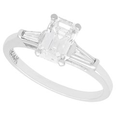 Antico anello di fidanzamento solitario con diamante da 1,36 carati e oro bianco 14k Circa 1930