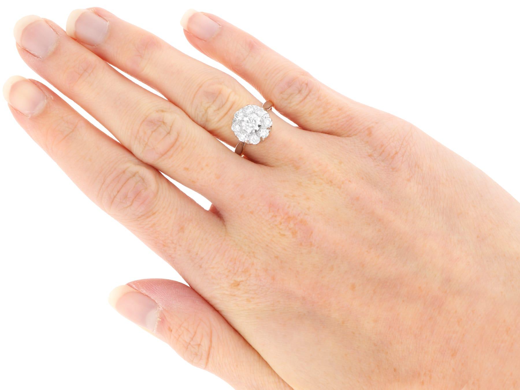 Antique 1.38 Carat Diamond and 18k Yellow Gold Cluster Ring Circa 1910 For Sale 2