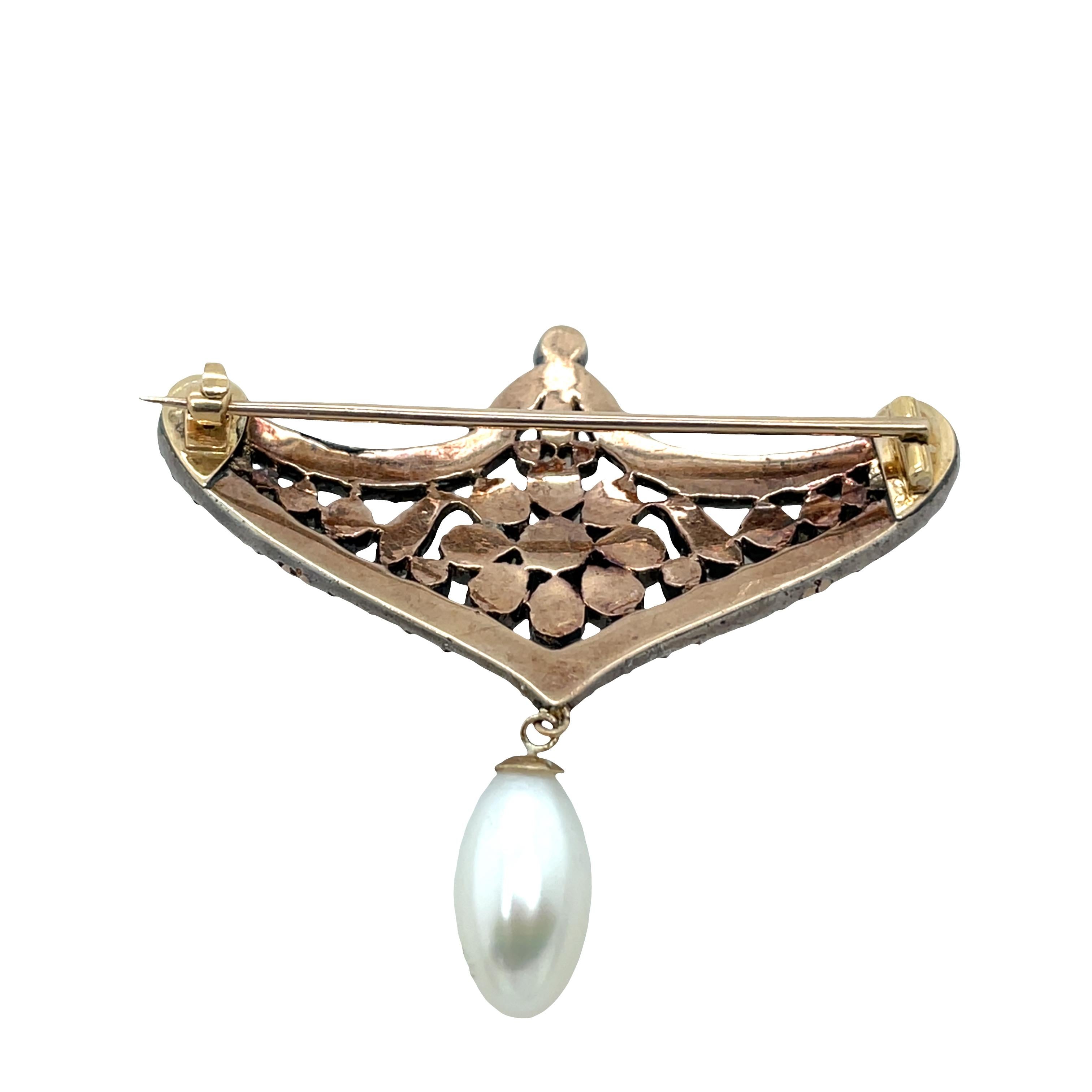 Broche ancienne en or 13ct et argent avec diamant et perle en goutte d'eau Excellent état - En vente à London, GB