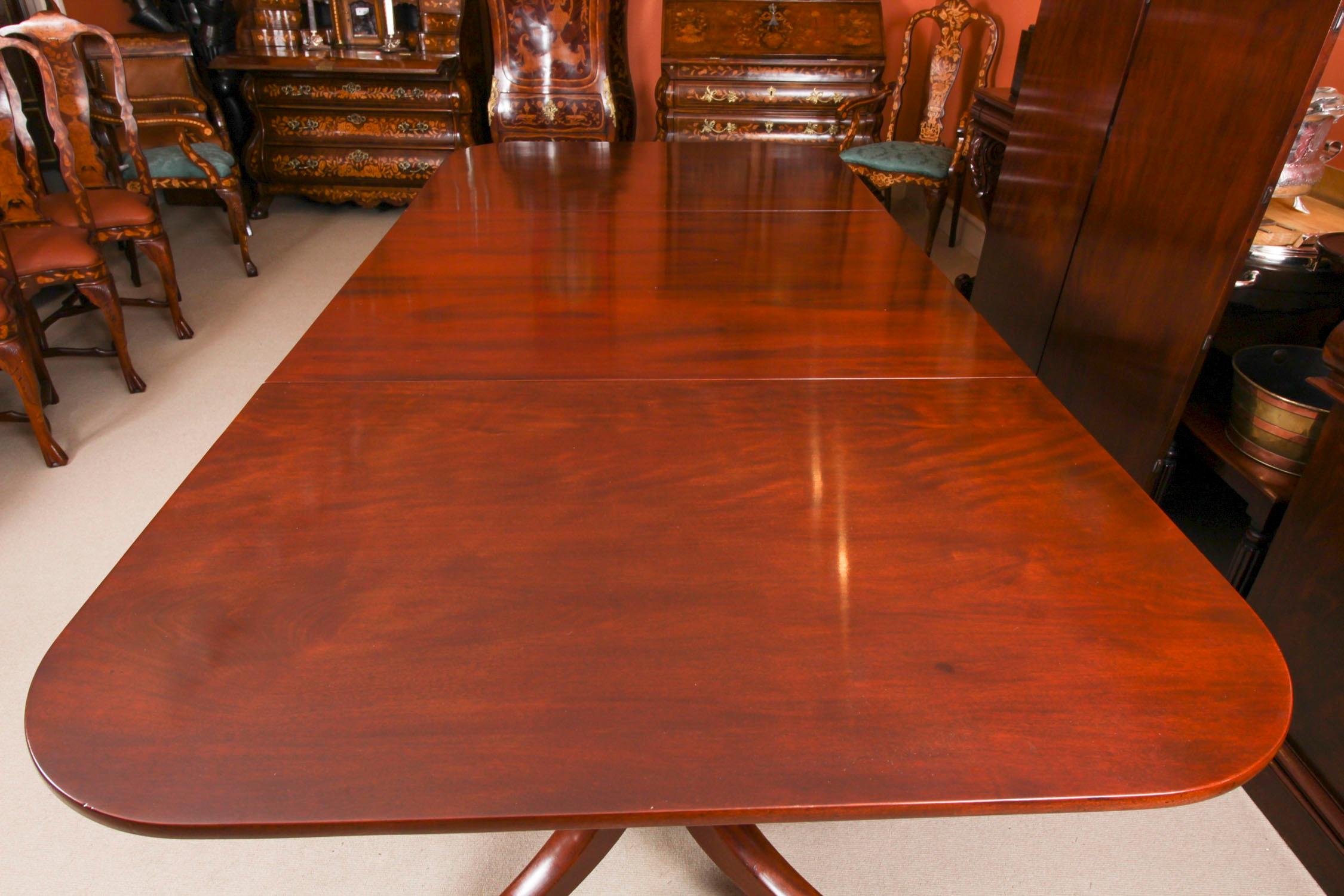 Ancienne table de salle à manger à trois piliers George IV Regency 13ft C1830 19ème siècle en vente 5