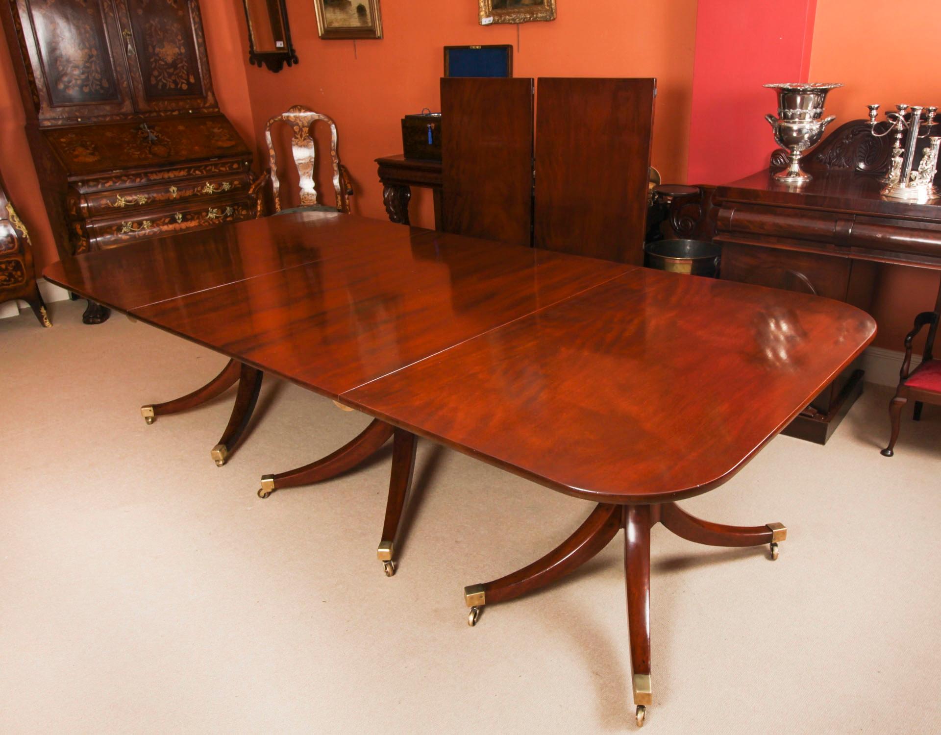 Ancienne table de salle à manger à trois piliers George IV Regency 13ft C1830 19ème siècle en vente 2