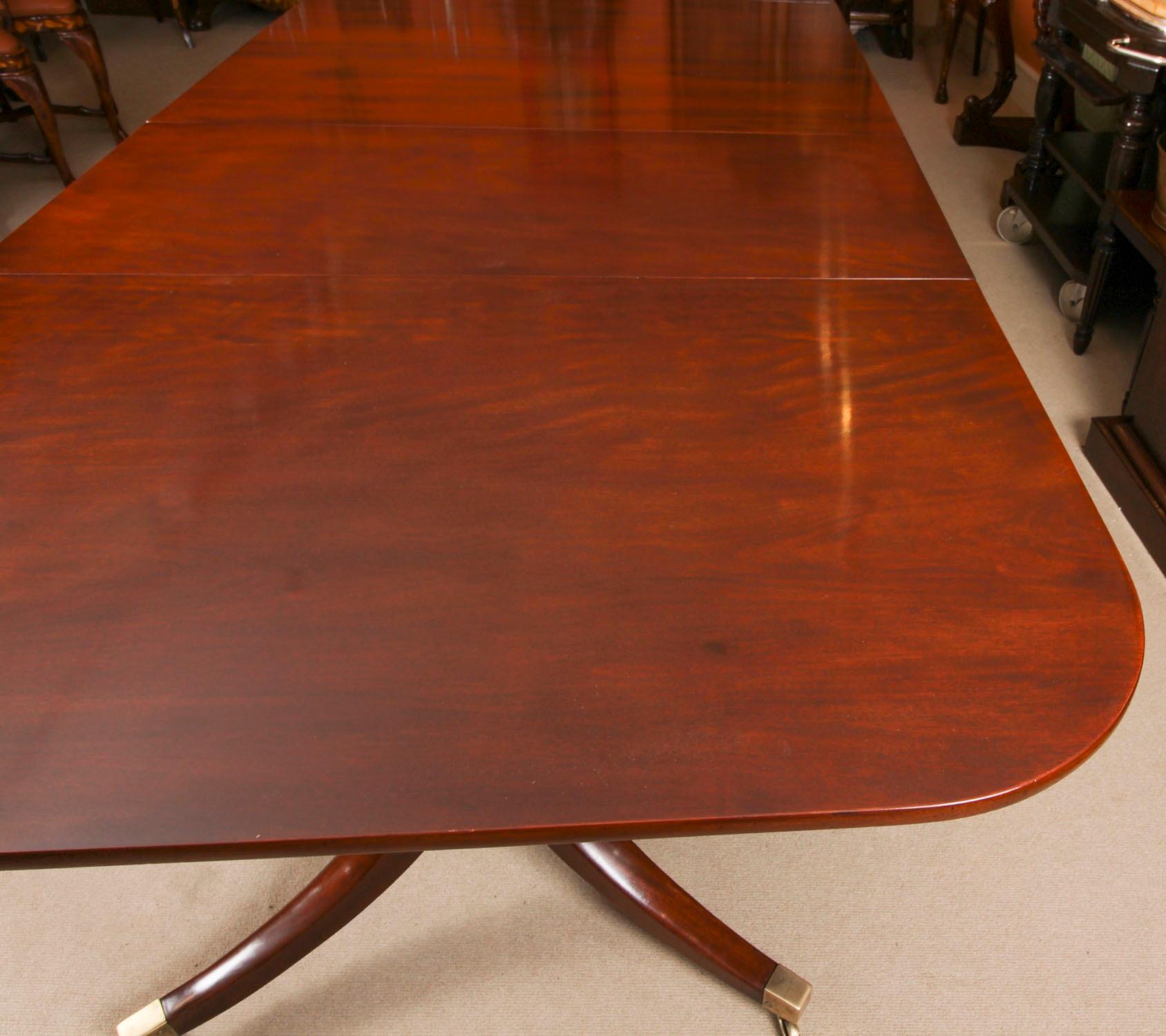 Ancienne table de salle à manger à trois piliers George IV Regency 13ft C1830 19ème siècle en vente 4