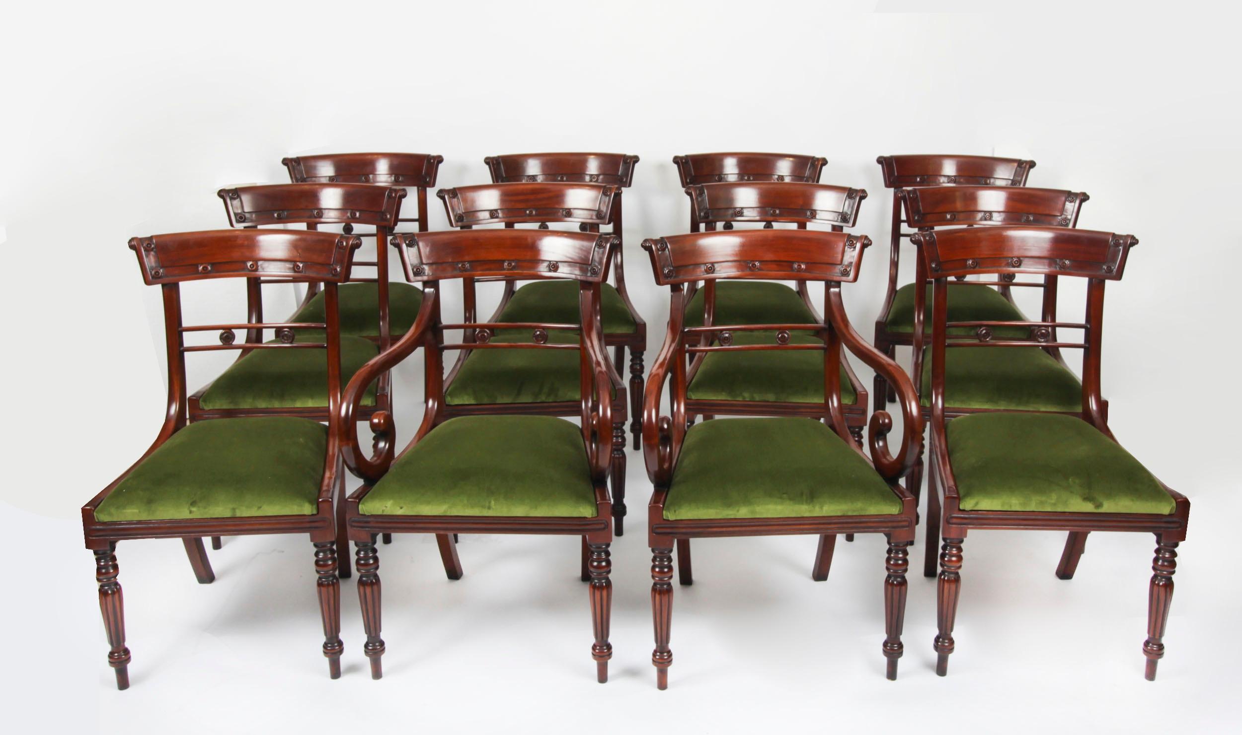 Antiquity 13ft Regency Triple Pillar Dining Table 19th C & 12 Chairs 20th Century en vente 7
