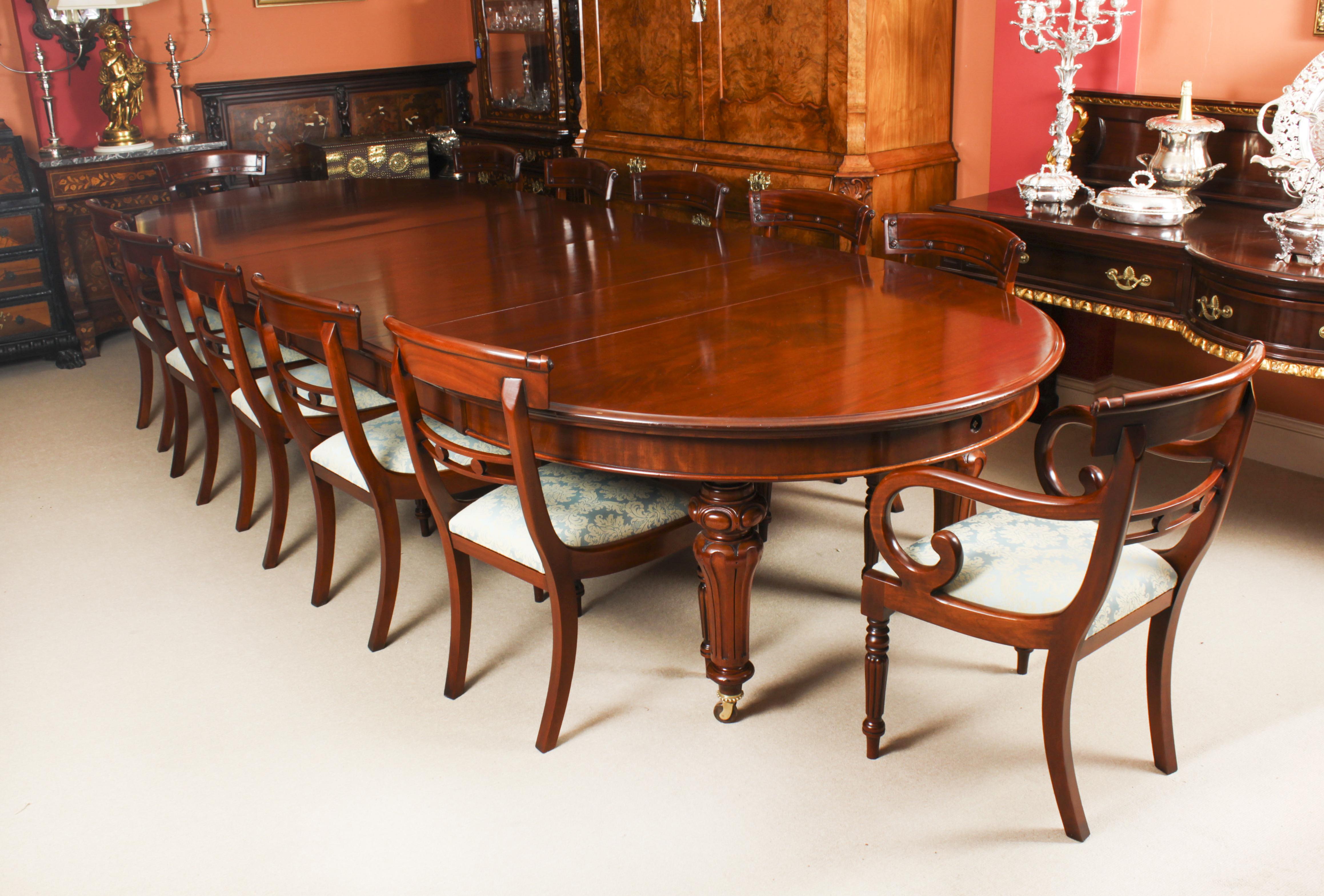English Antique 13ft William IV Oval Flame Mahogany Extending Dining Table 19th C