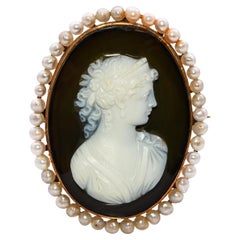 Antique 13k Yellow Gold Hera Hardstone and Seed Pearl Cameo Brooch Pendant