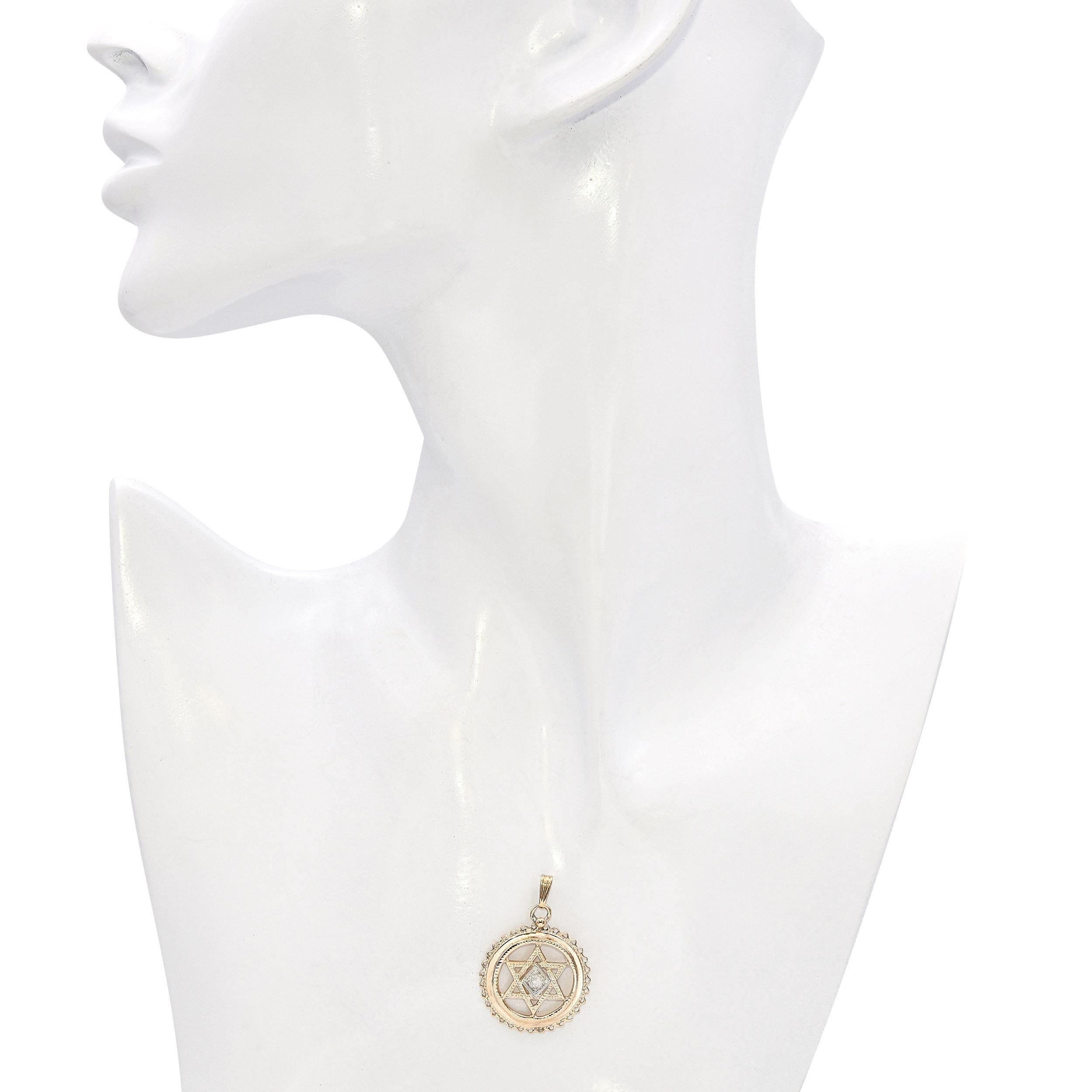 Taille vieille mine Pendentif étoile de David en or jaune 13k ancien avec diamants taillés dans la masse en vente