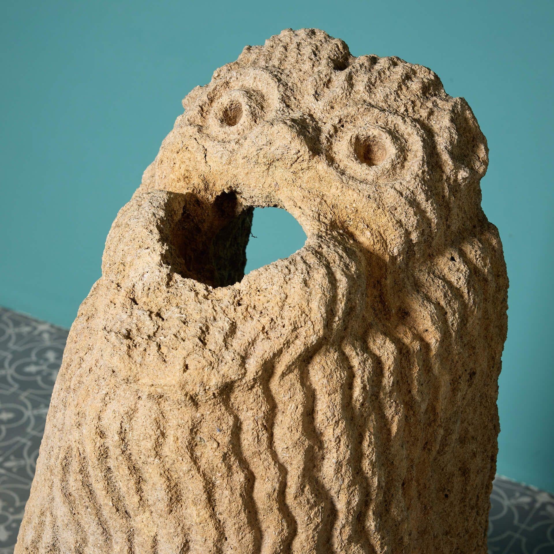 Médiéval Ancienne gargouille médiévale en pierre sculptée des XIIIe et XIVe siècles en vente