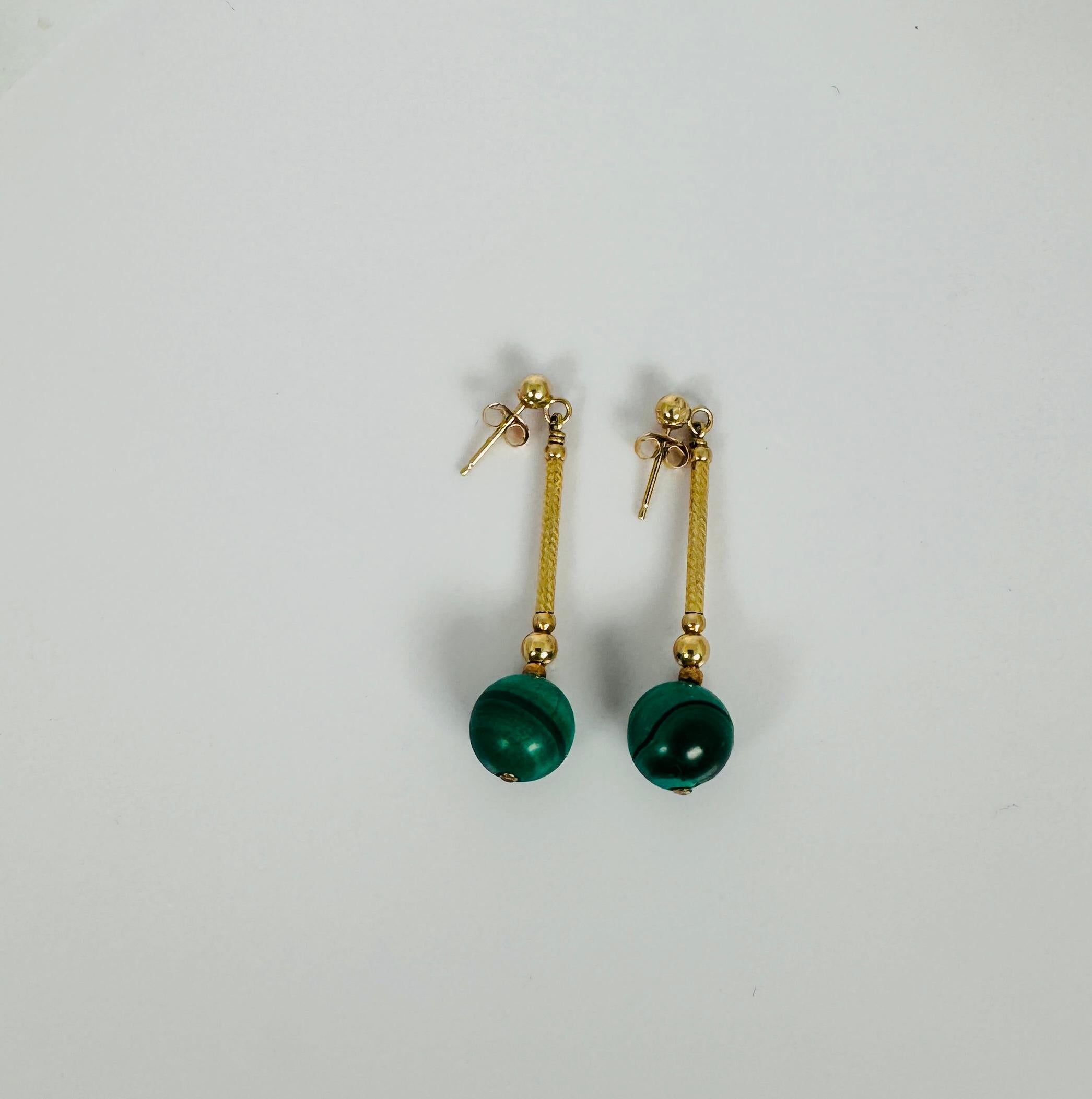 Women's Antique 14 carat gold earrings with green macalite bols For Sale