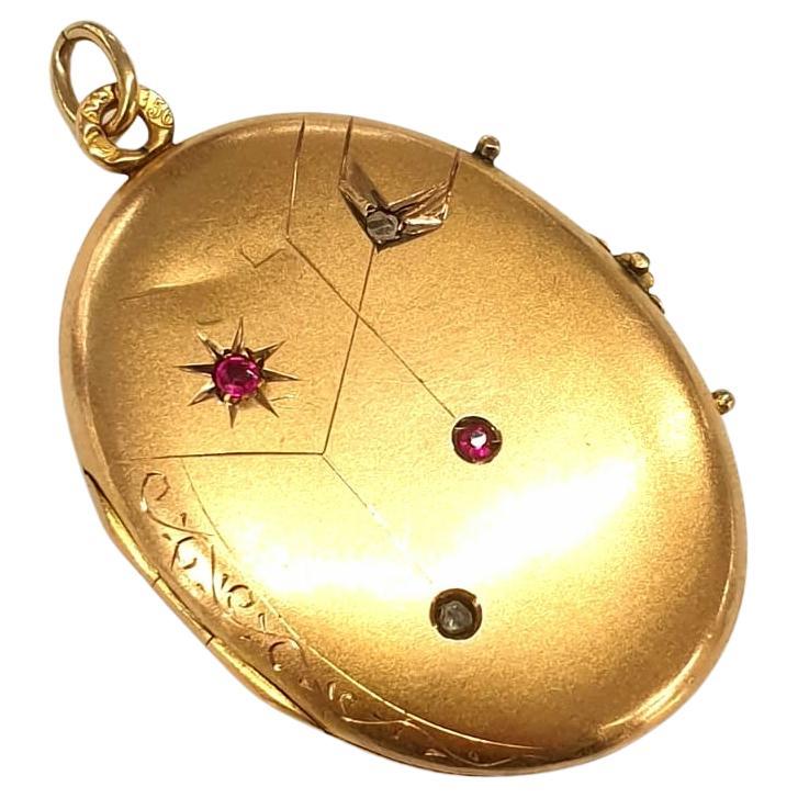Women's Antique Russian Gold Locket Pendant For Sale
