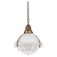 Antica lampada a sospensione in vetro prismatico con riflettore-rifrattore Holophane da 14", 1920 ca.