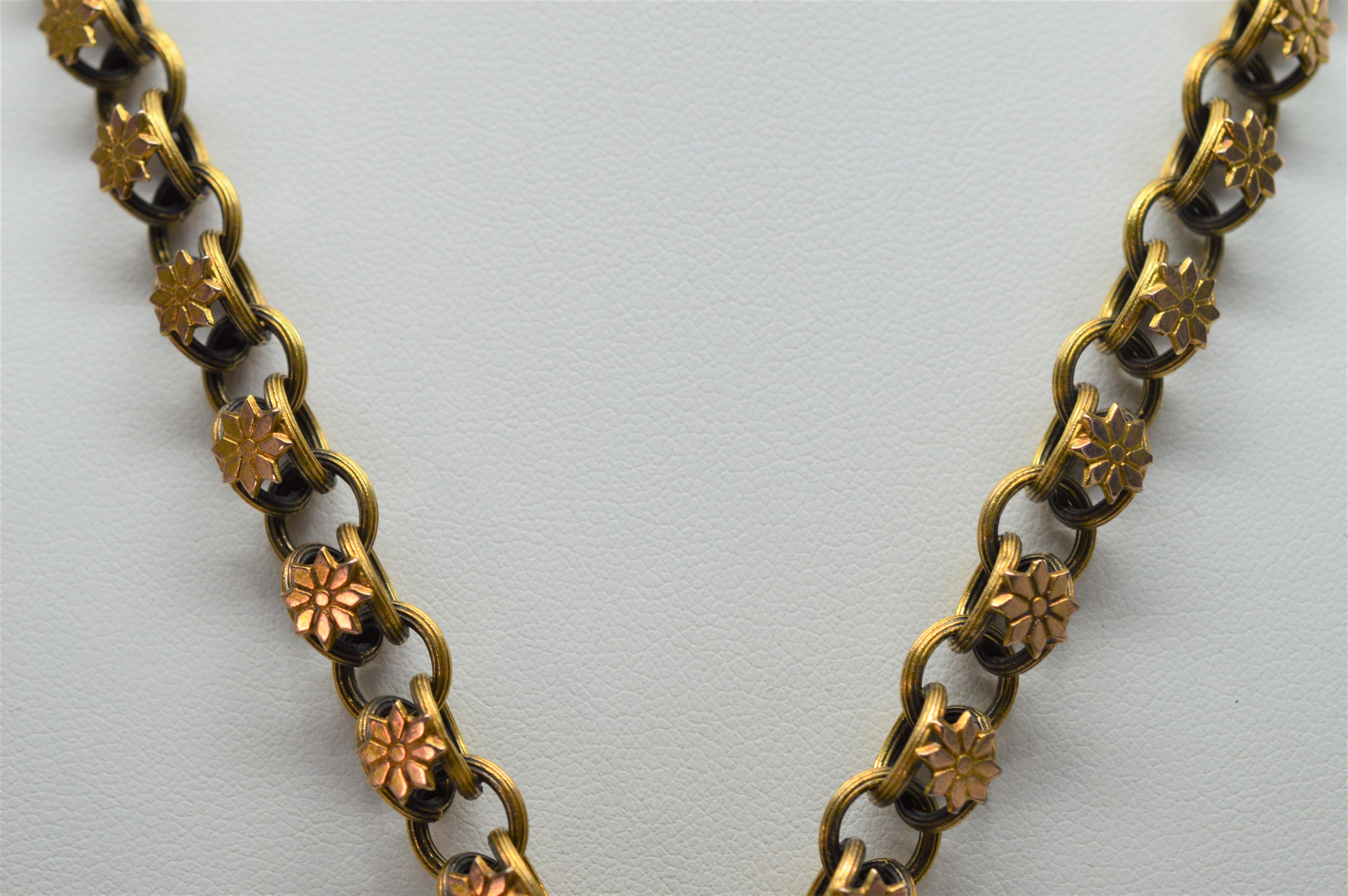 Antike antike 14 Karat Double Looped Kette Anhänger Medaillon Halskette im Angebot 2