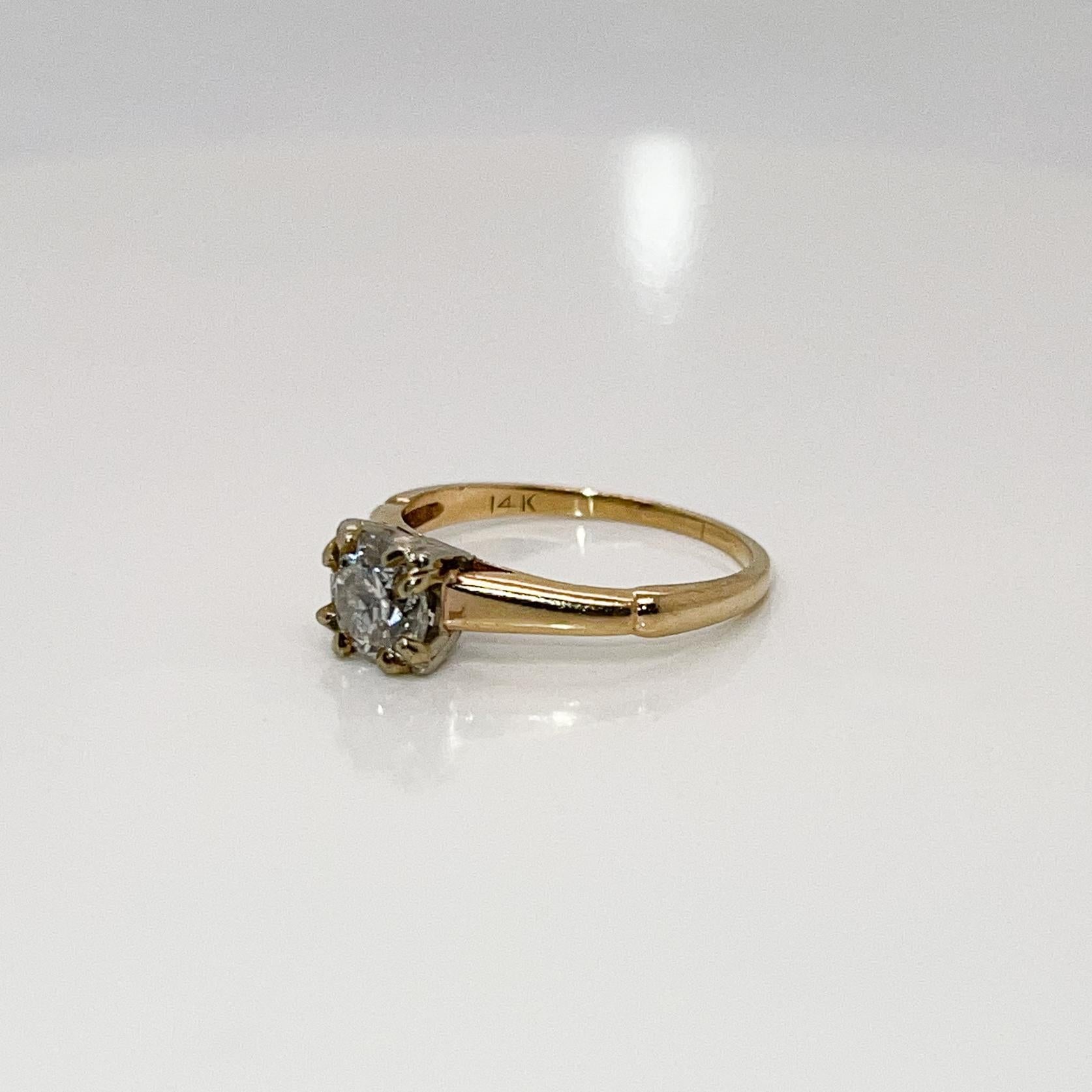 Antikes 14 Karat Gold & 0,73 Karat Platin. Solitär-Ring mit Diamant im europäischen Schliff im Angebot 1