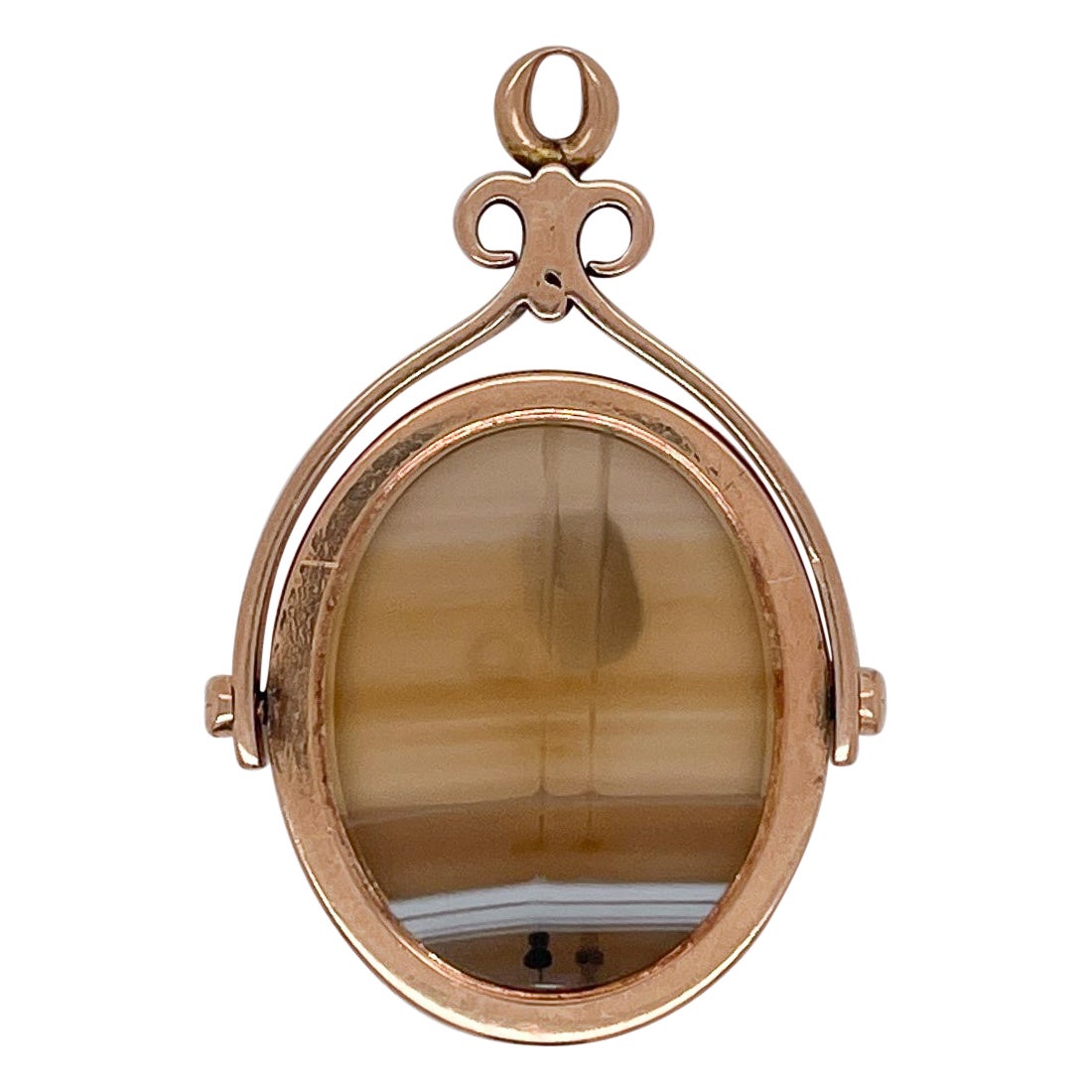 Pendentif breloque ancien en or 14 carats et agate en forme de tourbillon
