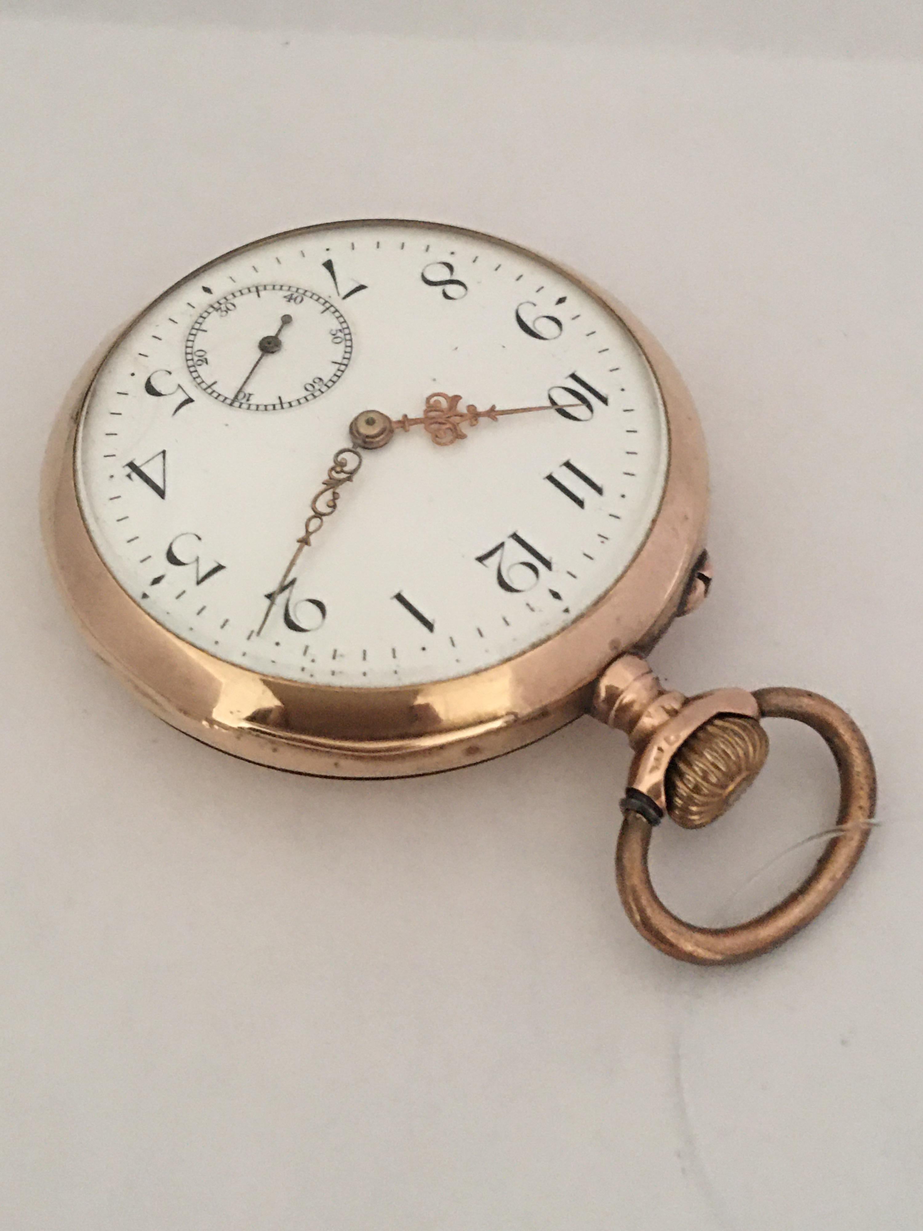 Die Uhr ist in gutem, funktionsfähigem Zustand und funktioniert gut. Sichtbare Dellen auf der Seite und der Rückseite des Uhrengehäuses wie abgebildet. Der Durchmesser der Uhr beträgt 49 mm und wiegt 76,5 Gramm. 

Bitte studieren Sie die Bilder