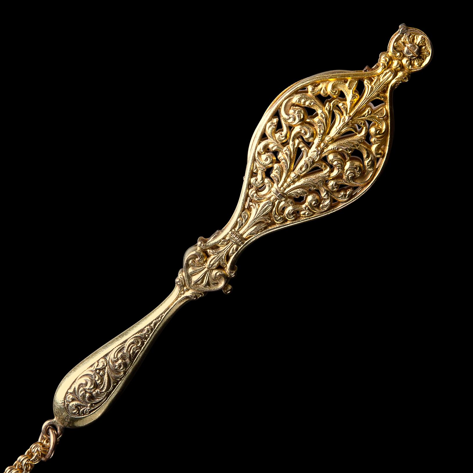 Victorien Lorgnette et longue chaîne ancienne en or 14 carats en vente