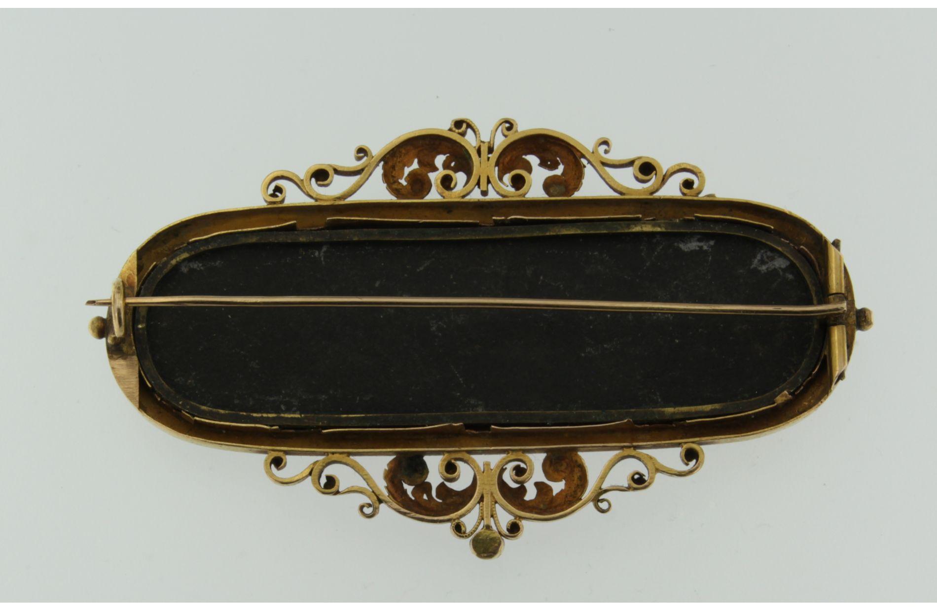 Women's or Men's Antique 14 Karat Gold Micro-Mosaic Brooch, 19th Century For Sale