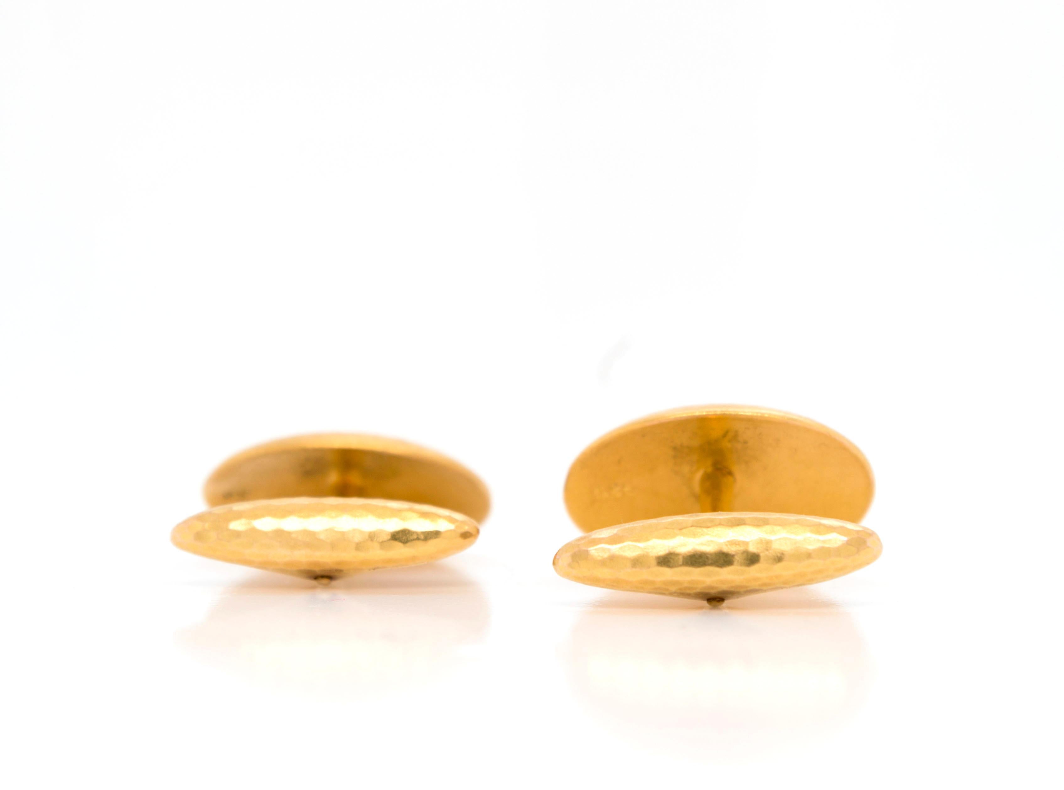 Antique 14 Karat Oval Hammered Cuff Links In Good Condition For Sale In Darien, CT