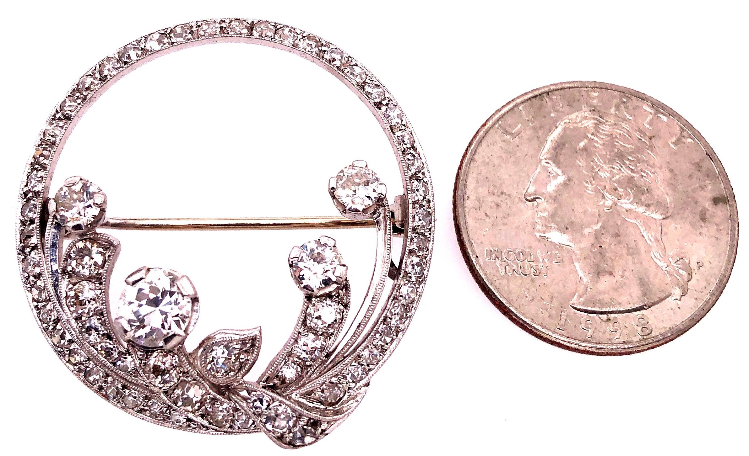 Antique 14 Karat Pin or Brooch in White Gold Diamond Circle For Sale 4