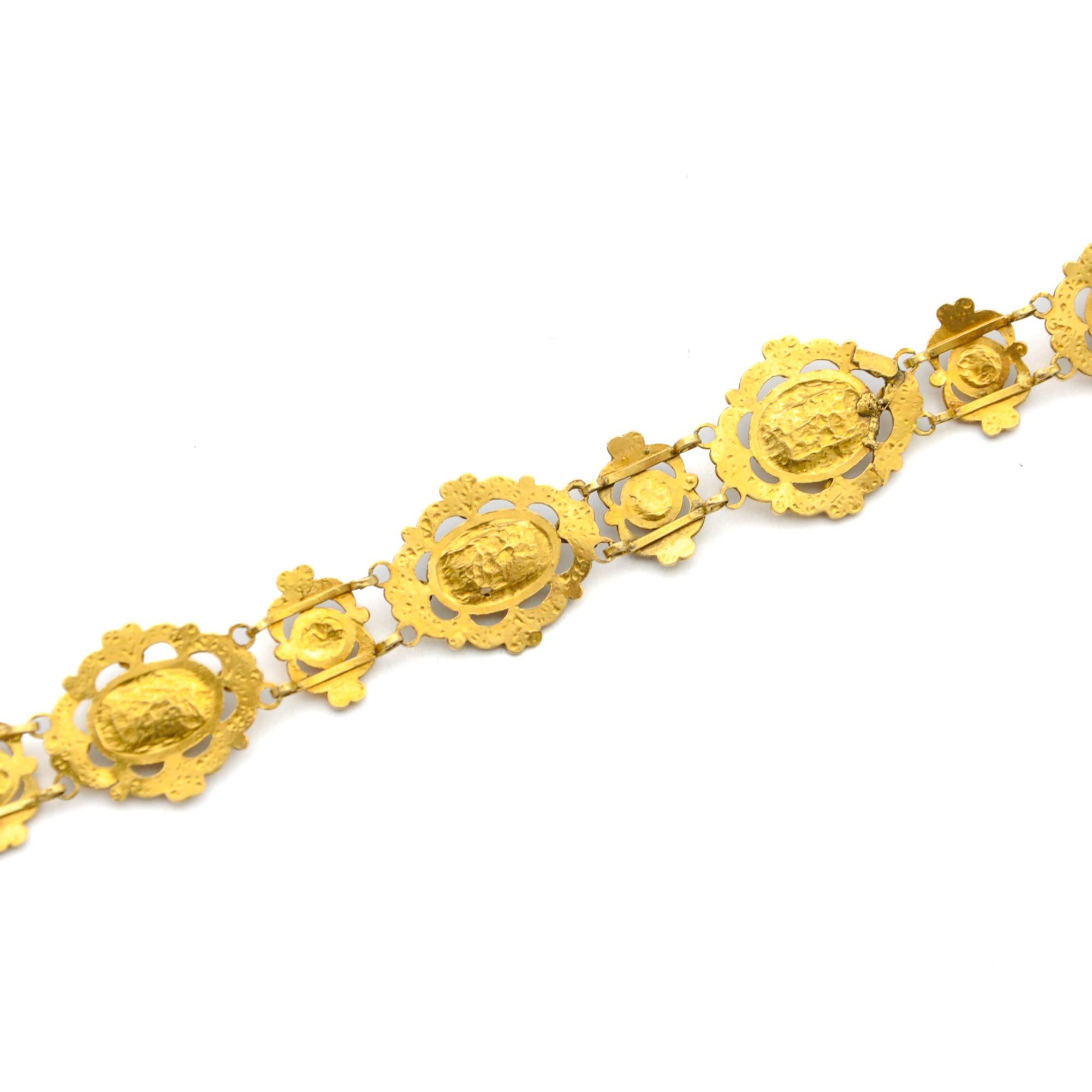 Bracciale antico in oro giallo 14 carati con cannetille e granati A Link in vendita 2