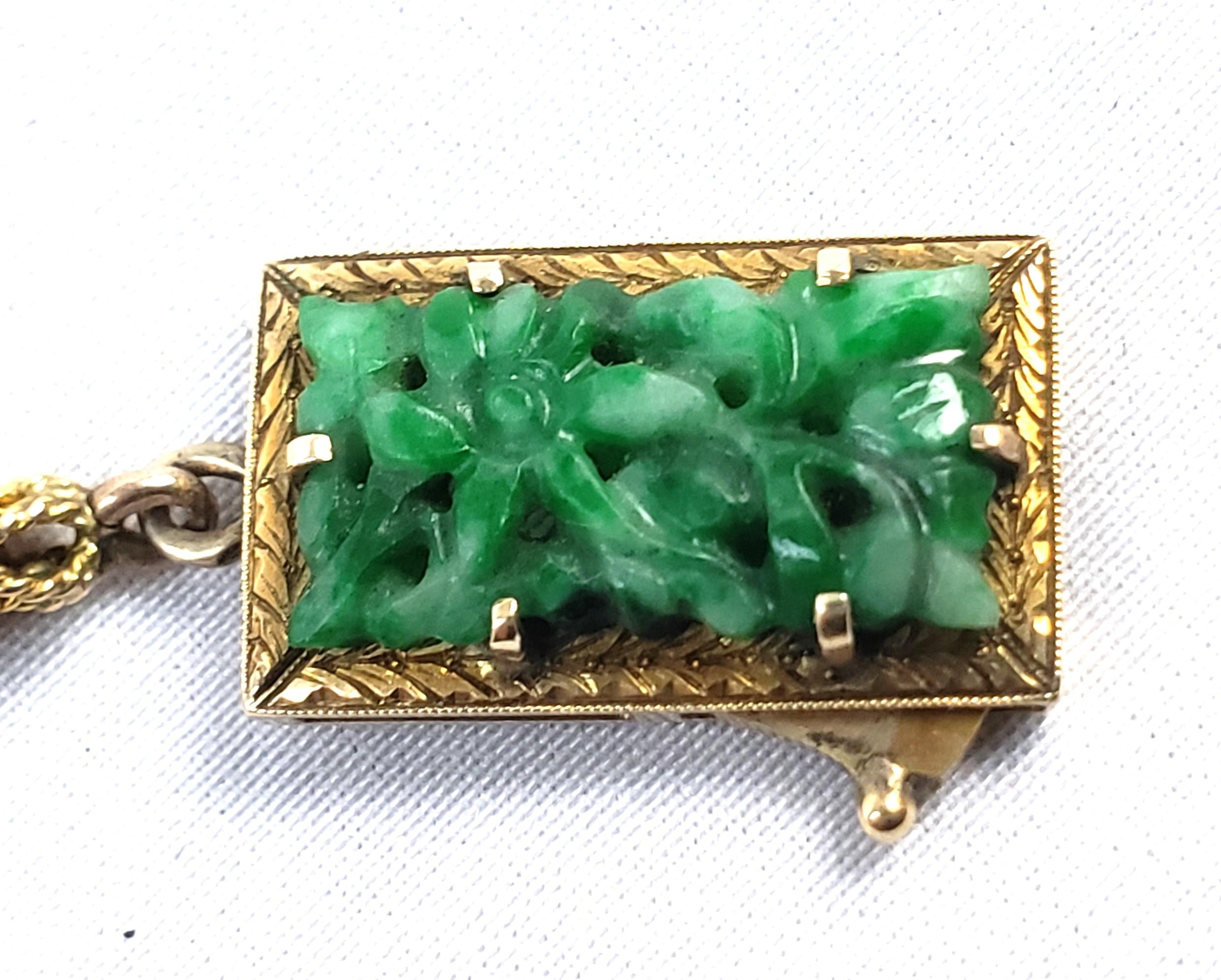 Antique 14 Karat Yellow Gold & Hand-Carved Jade Chinoiserie Styled Necklace For Sale 1